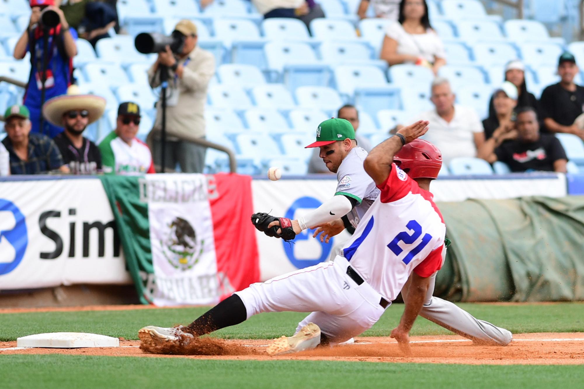 $!Cañeros de México gana duelo de volteretas a Cuba, en la Serie del Caribe