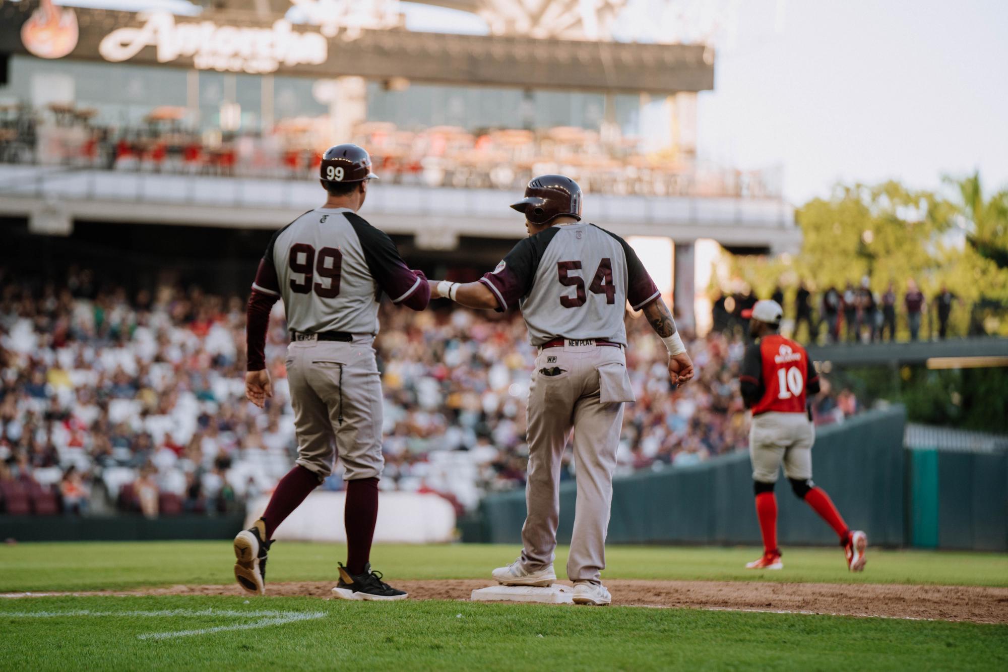 $!Venados de Mazatlán le repite la dosis a Tomateros de Culiacán