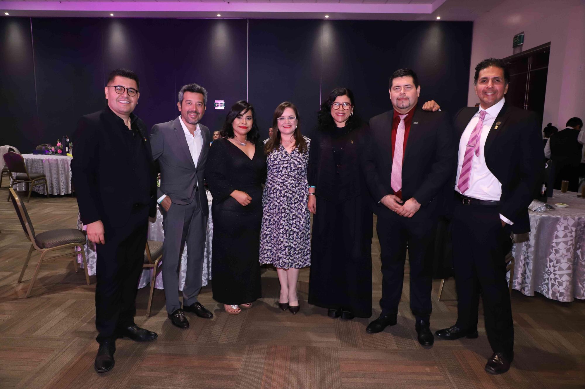 $!Francisco Mejía, Juan Manuel Martínez, Karla Morales, Fabiola Valenzuela, Victoria Rodríguez, Gerónimo Salas y Carlos Inzunza.