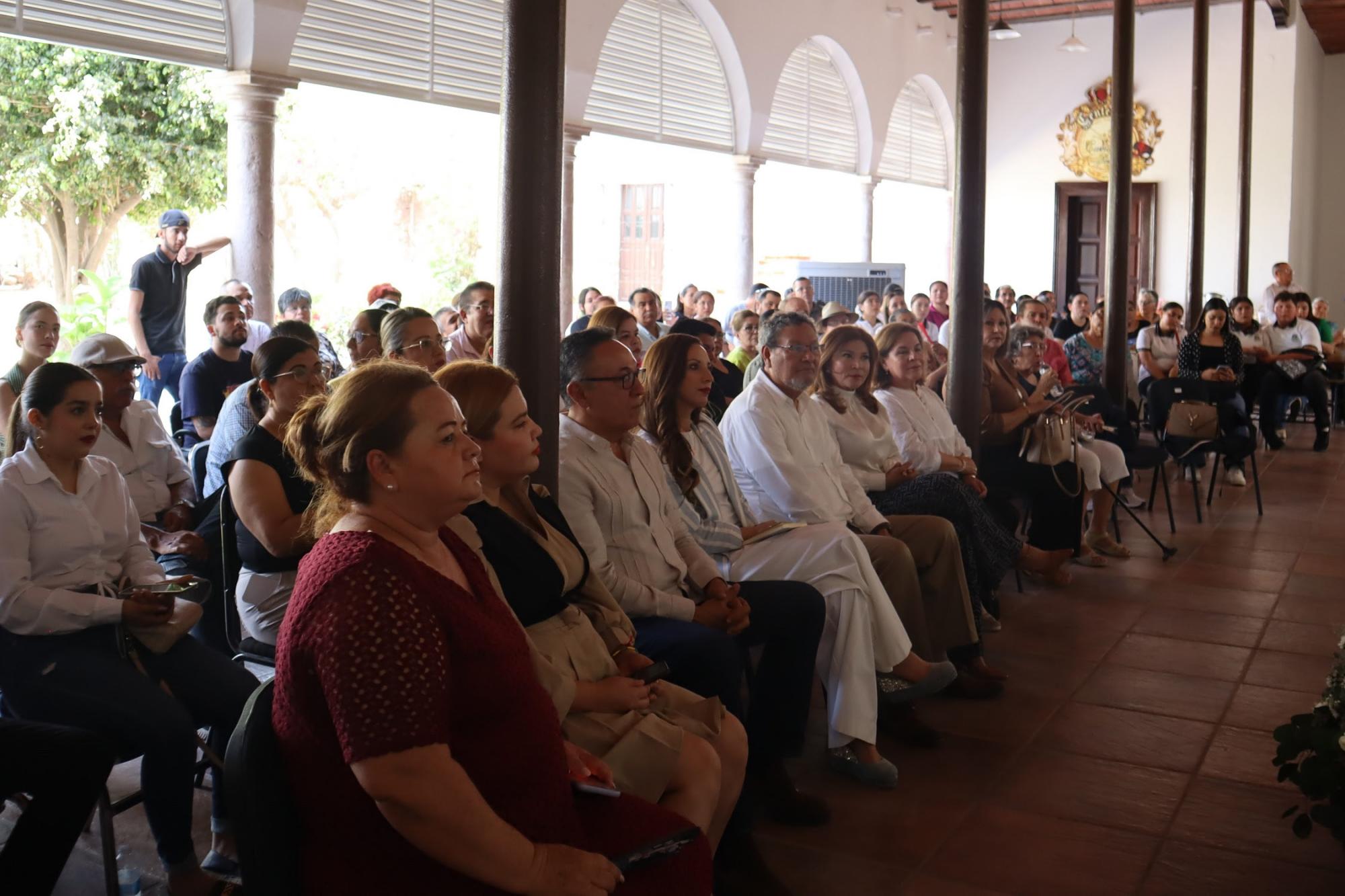 $!Una nutrida asistencia tuvo la presentación.