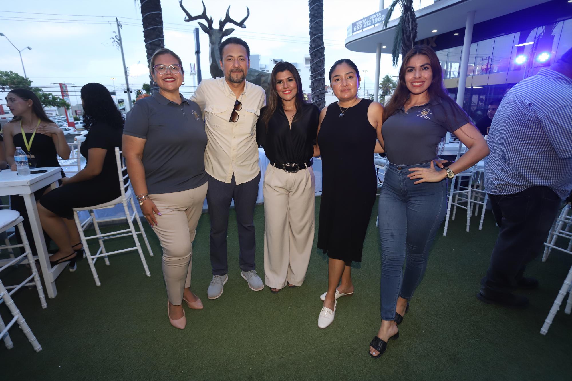 $!Vanessa Sánchez, Gaddiel Hernández, Lourdes Herrera, Zayra Arias y Karina Cota.