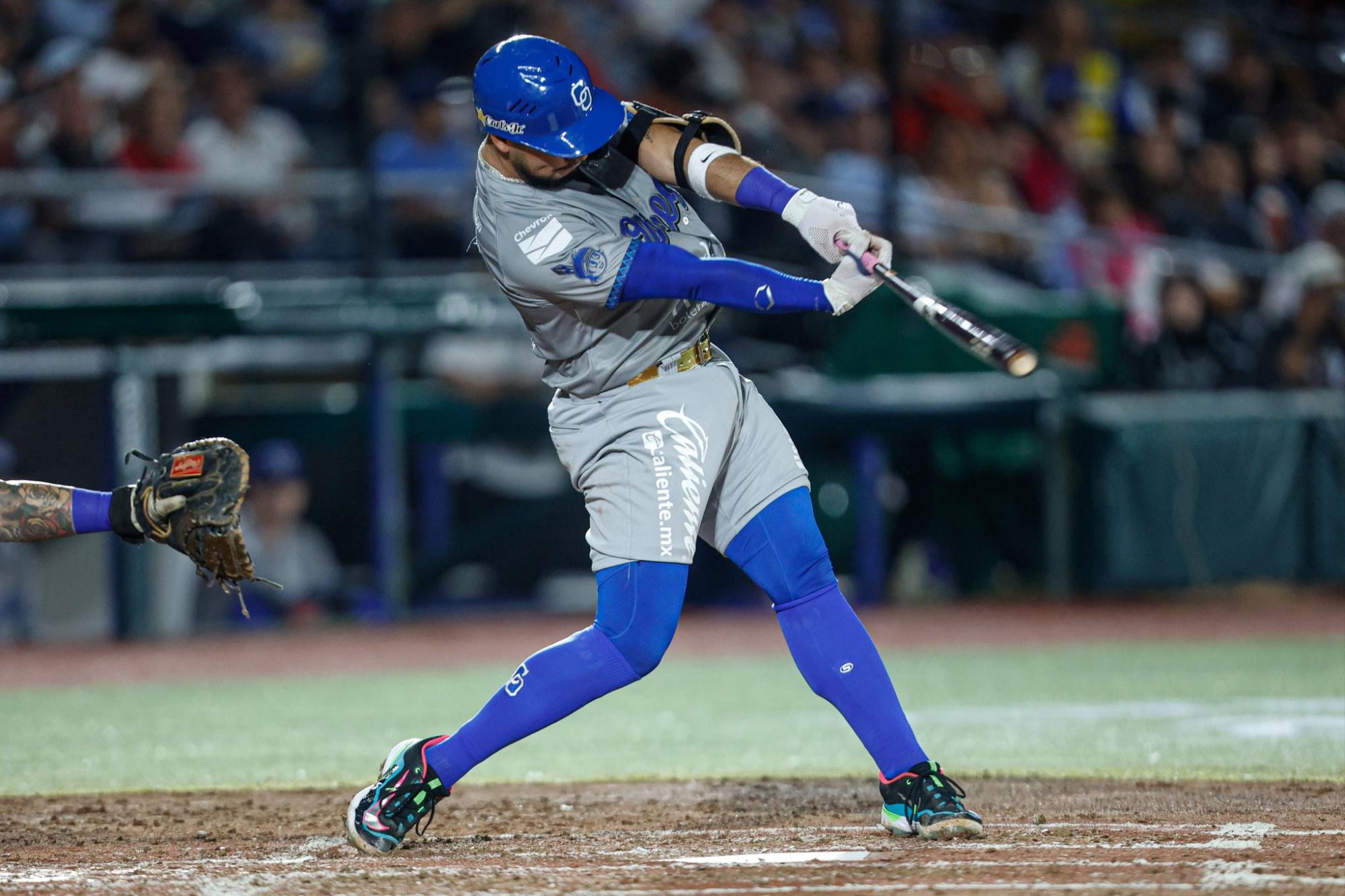 $!En extrainnings, Yaquis se queda con el segundo en Jalisco