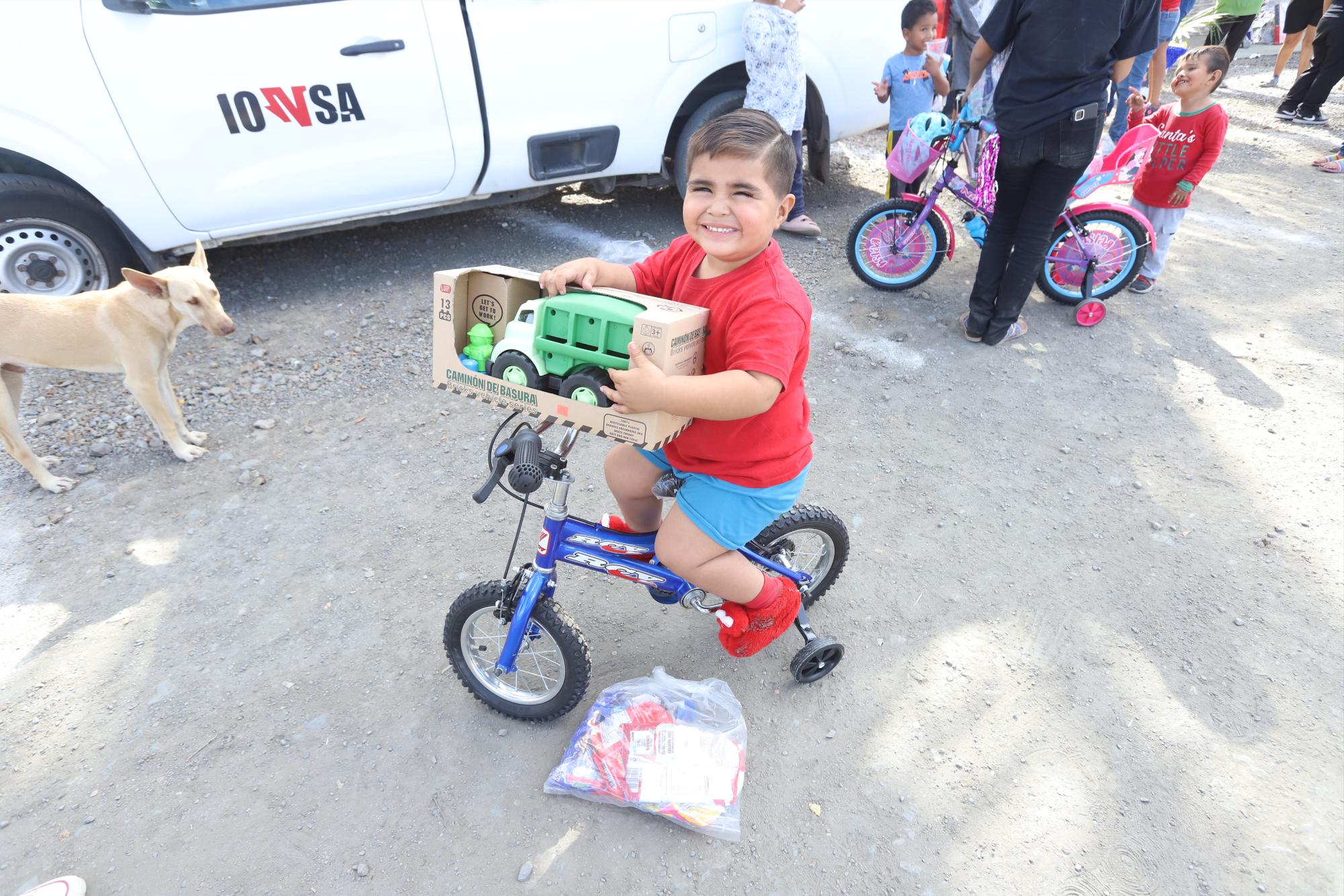 $!Mateo ya tiene dulces para su piñata y una bicicleta nueva