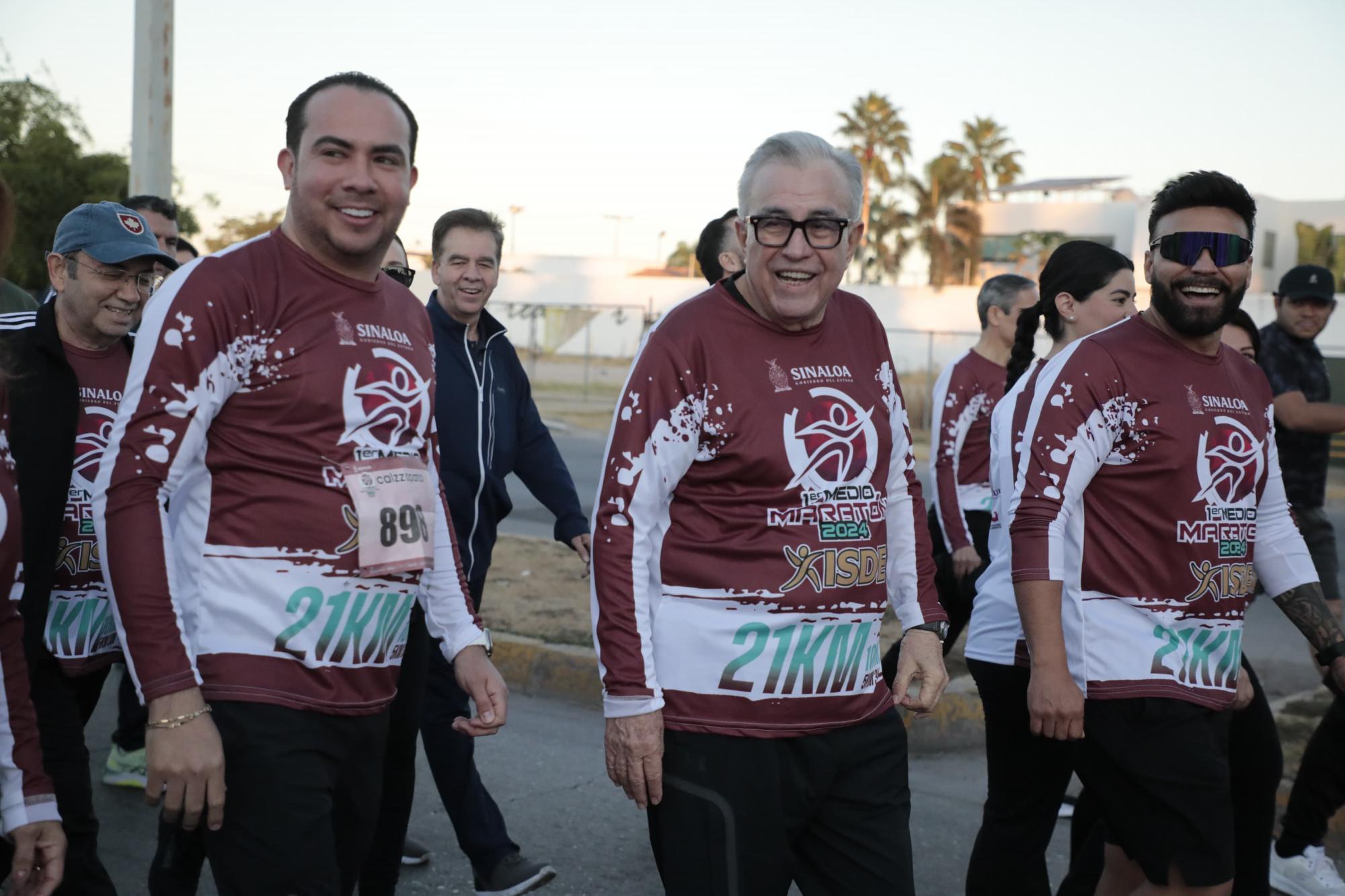 $!Encabeza Rocha Moya arranque del Primer Medio Maratón Isde 2024