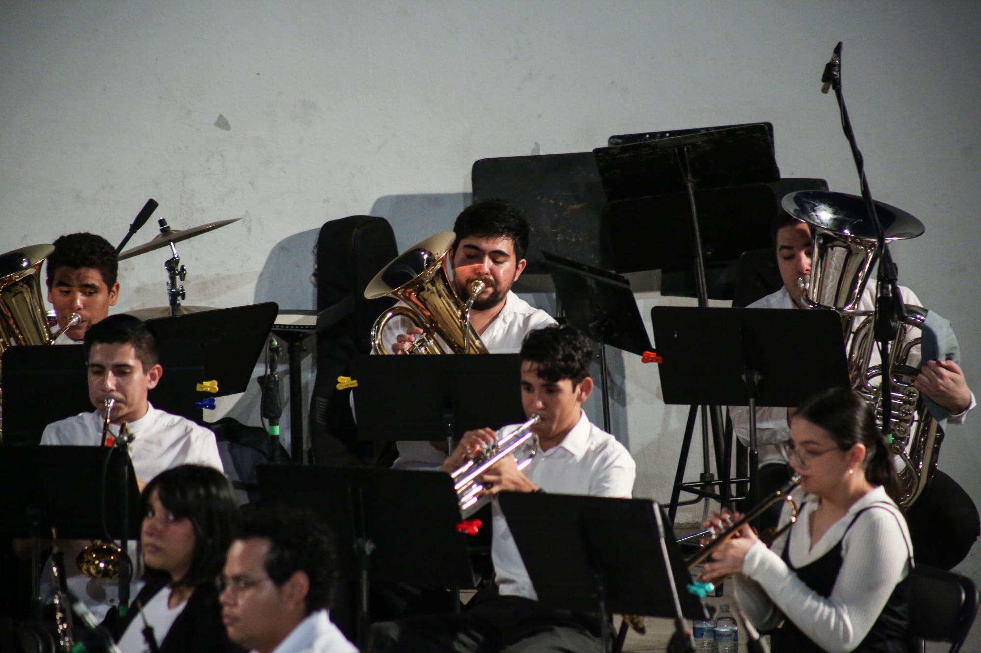 $!Recibe la Banda Sinfónica Juvenil el Año Nuevo con música celebratoria