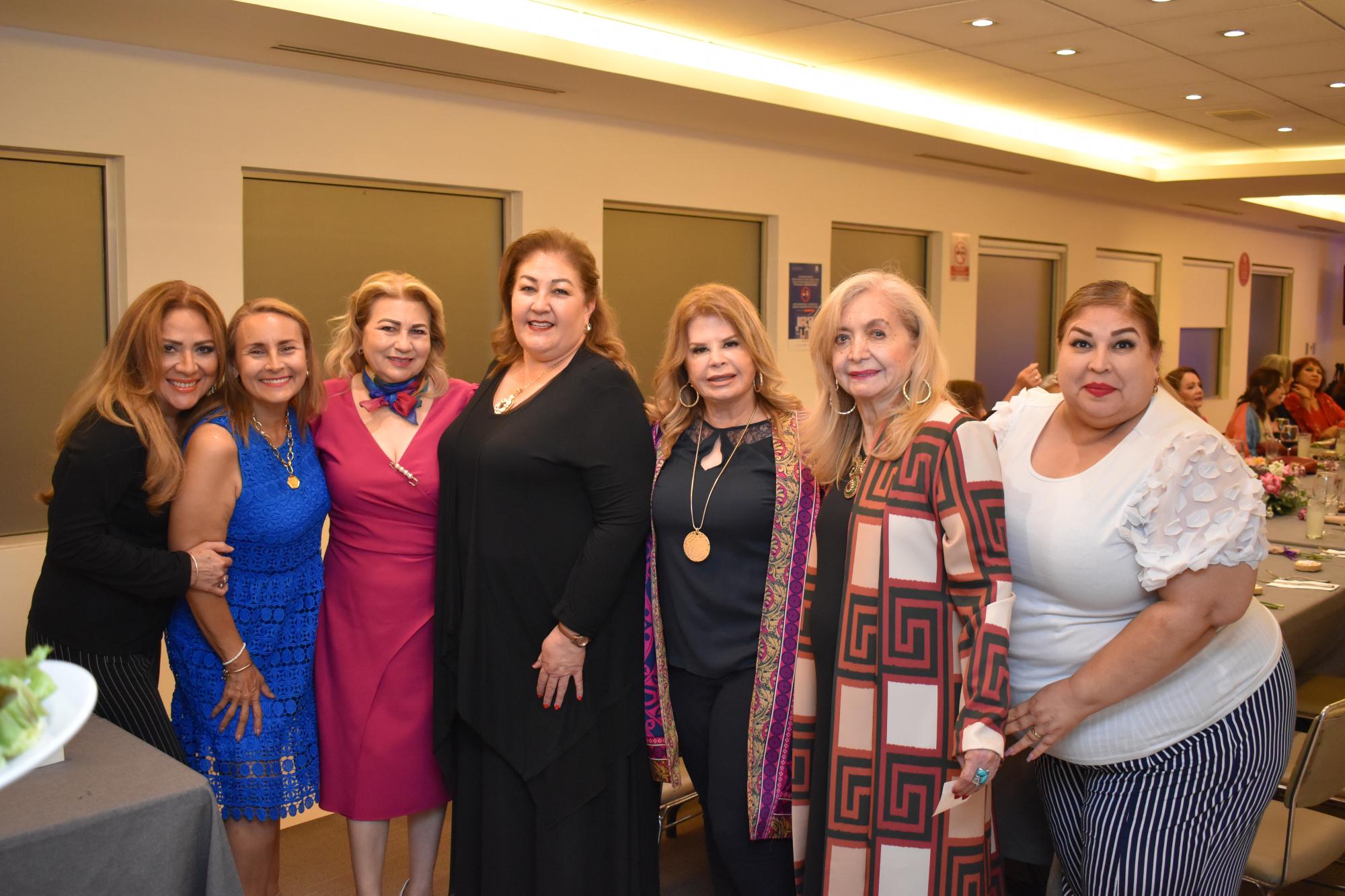 $!Rosy Osorio, presidenta de Amexme convivió con las mamás empresarias.