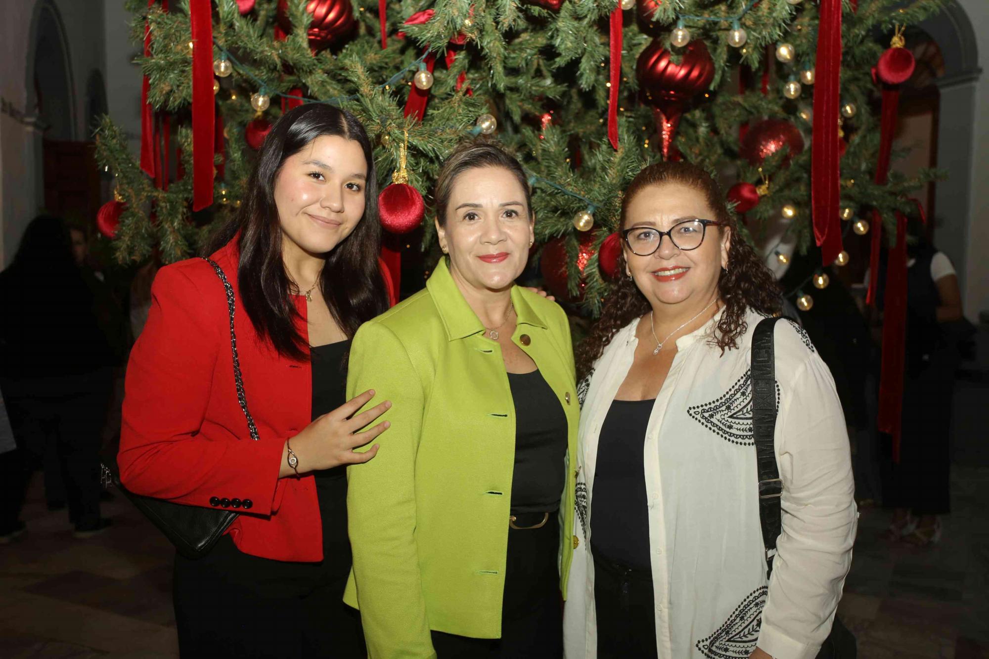 $!Andrea Medina, Clara Martínez y Teresita Gamboa.