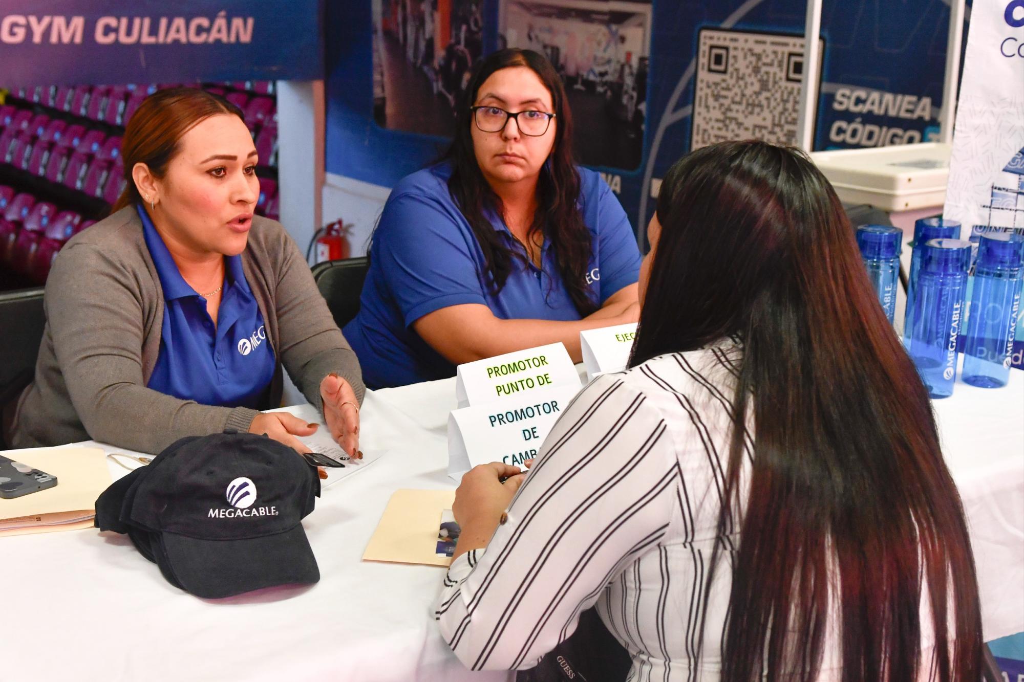 $!Realizan última Feria del Empleo del 2024 en Culiacán; buscan reactivar economía local