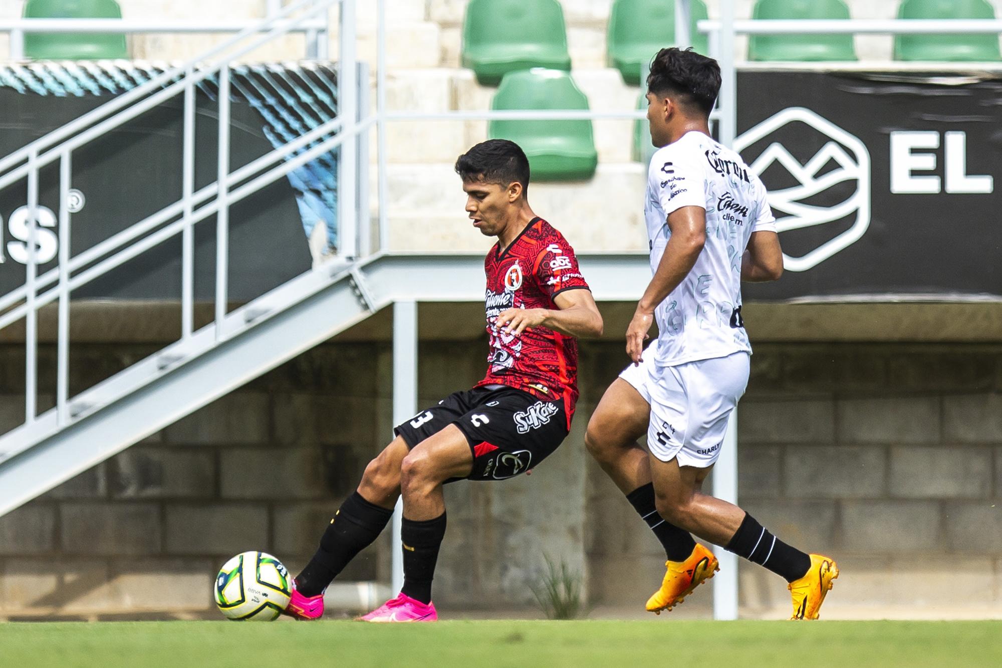 $!Xolos y Santos miden fuerzas en el Kraken