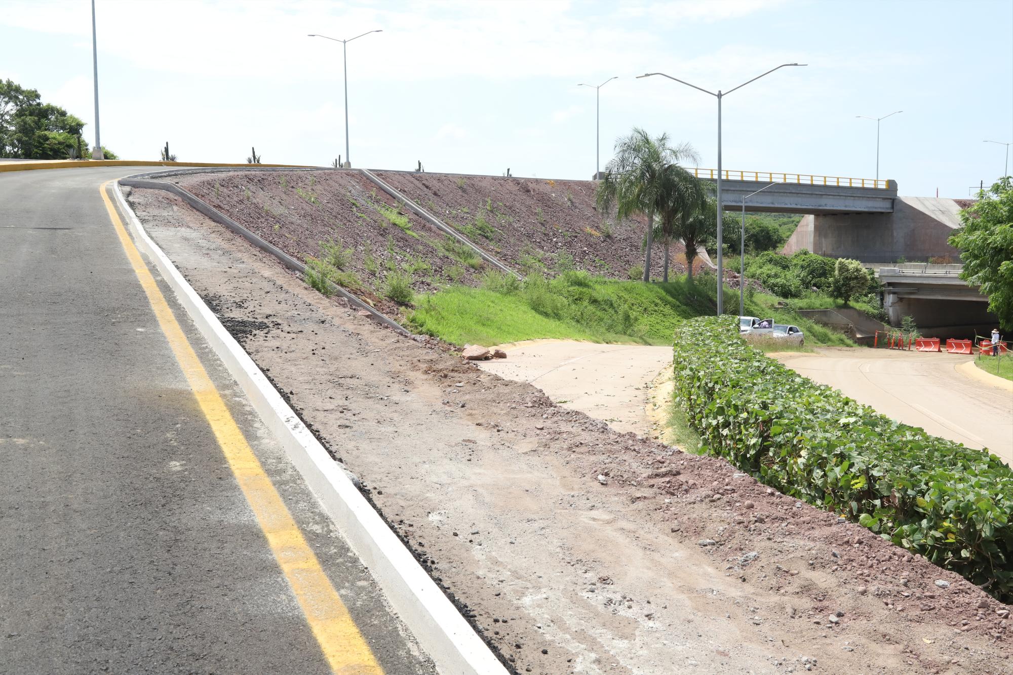 $!Inauguran el puente exclusivo de Veredas, en Mazatlán