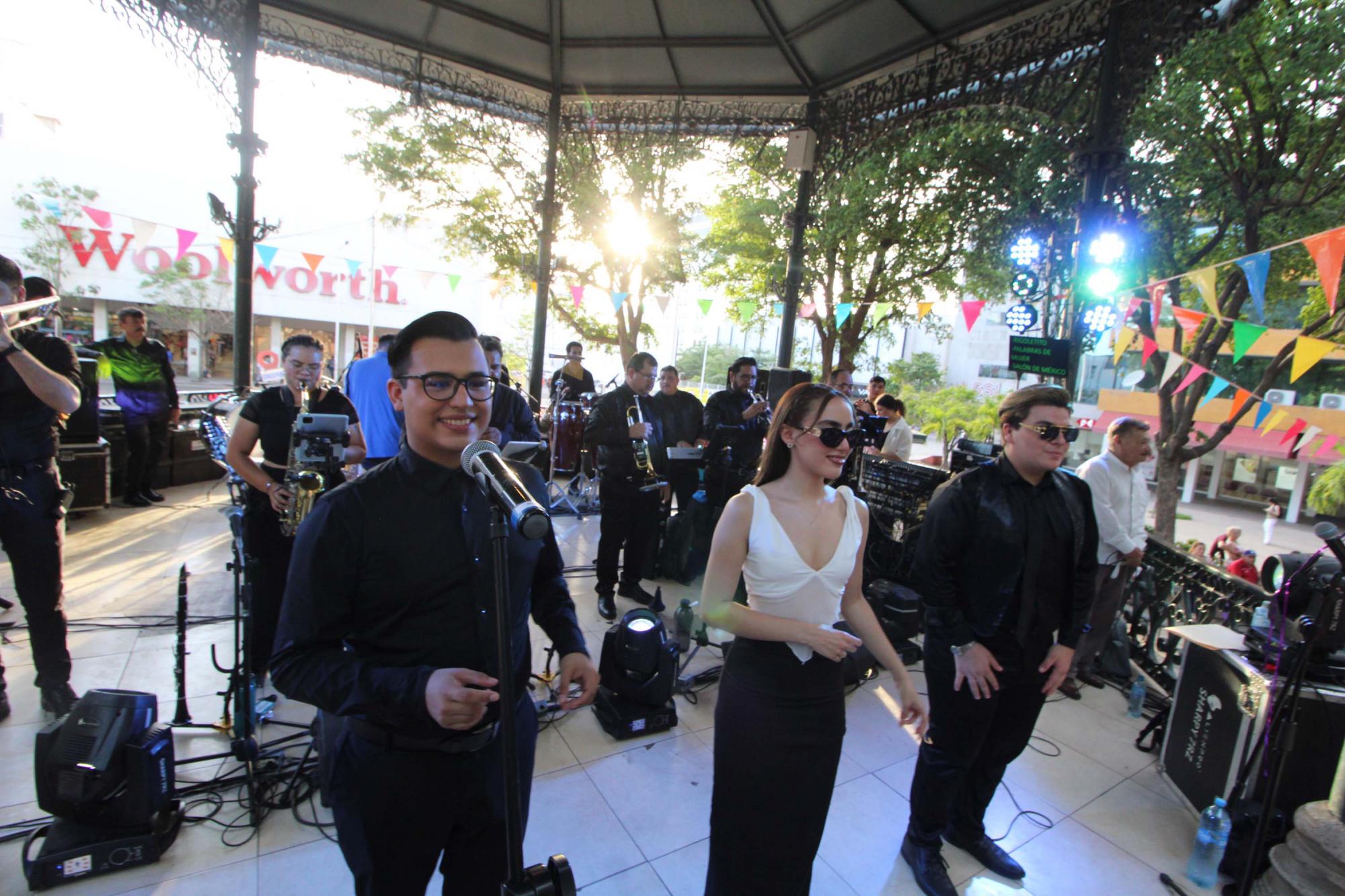 $!La Banda Orquesta Musical Nativos participó en el festejo.