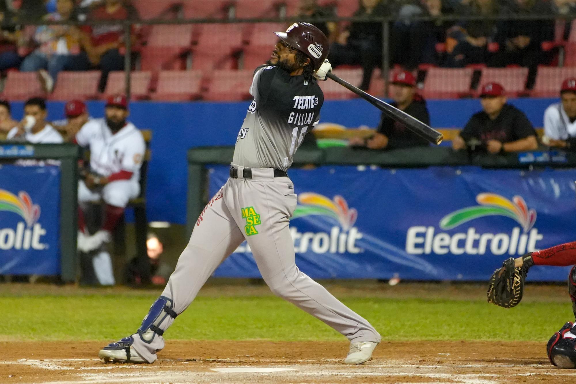 $!Tomateros de Culiacán cae en dramático duelo ante Mayos en Navojoa