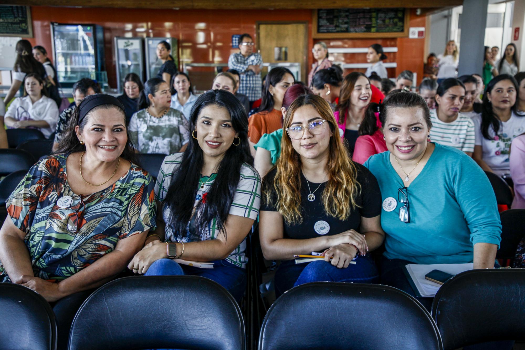 $!Claudia Avendaño, Azucena Tamayo, Olga Núñez y Briseida Luna.