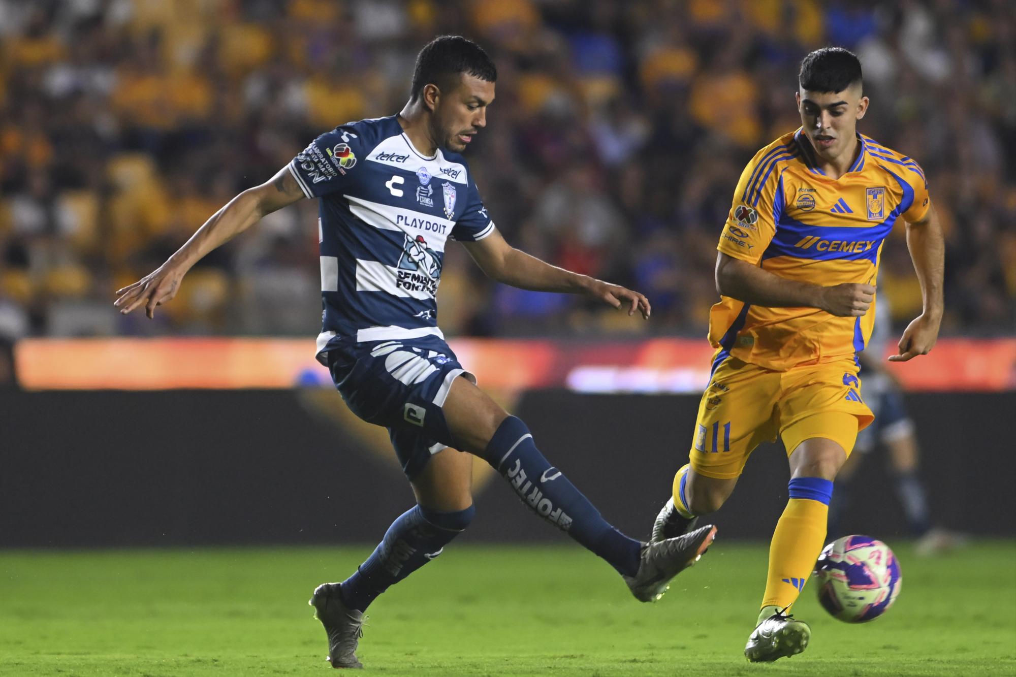 $!Sinaloense Ozziel Herrera saca la varita y da triunfo a Tigres ante Pachuca