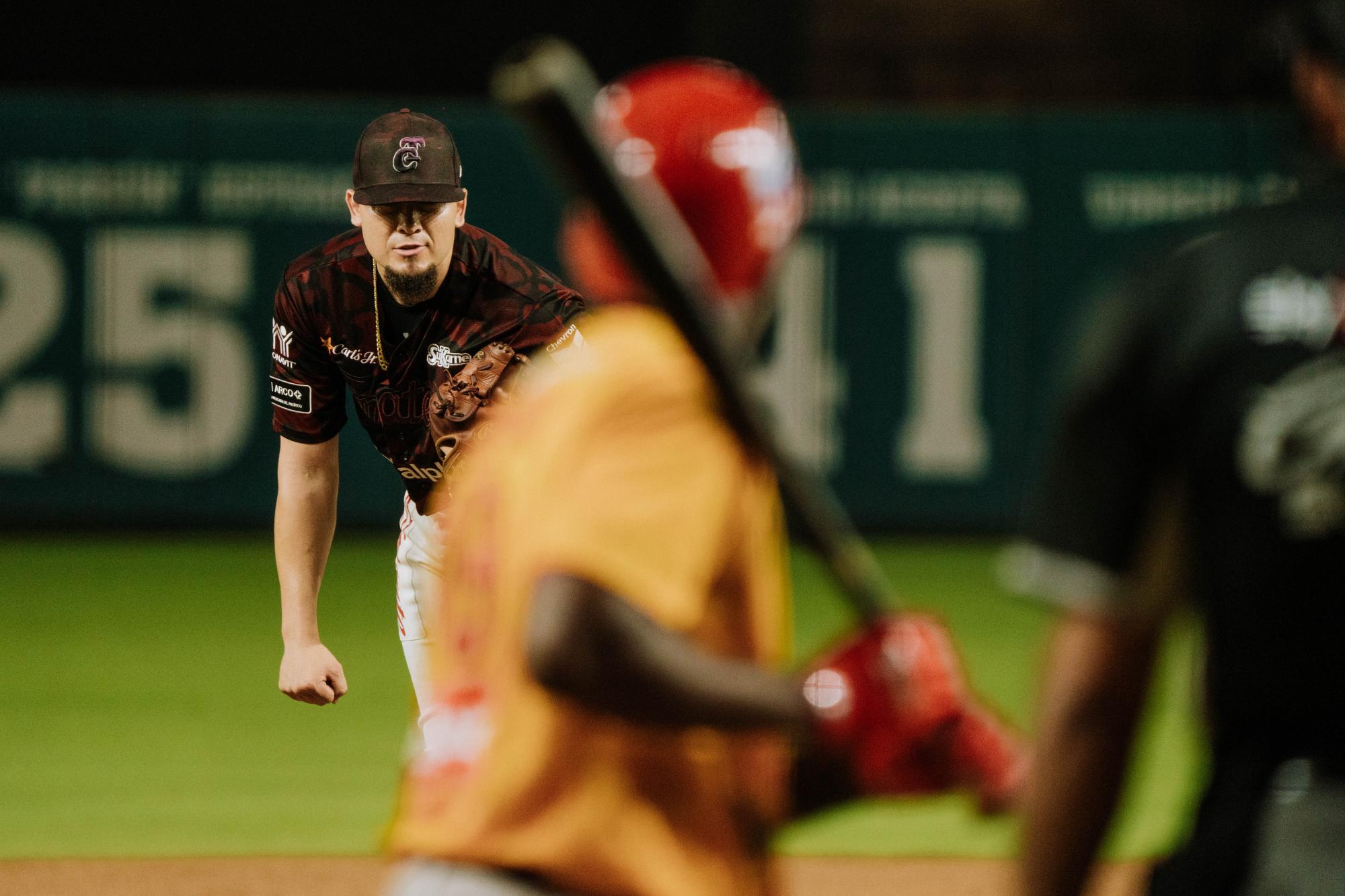 $!Tomateros rescata el juego del orgullo ante Mayos