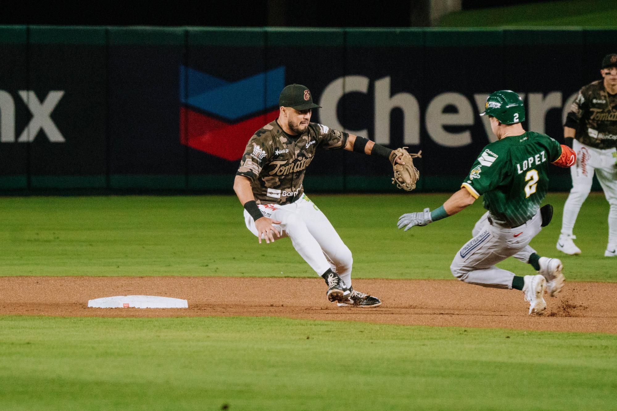 $!Tomateros de Culiacán, a un paso de las semifinales de la LMP