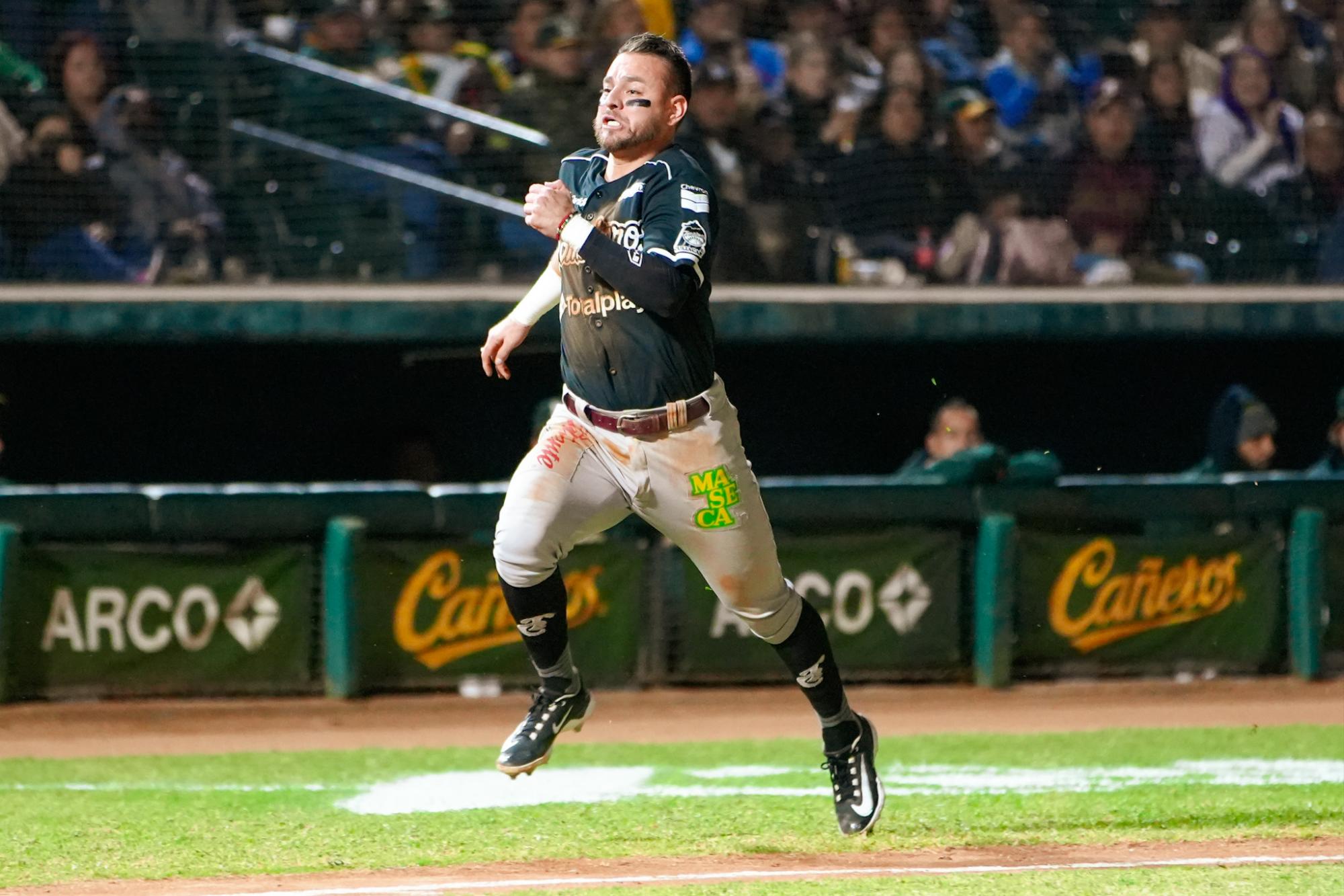 $!Tomateros de Culiacán hilvana triunfos, tras doblegar a Cañeros de Los Mochis