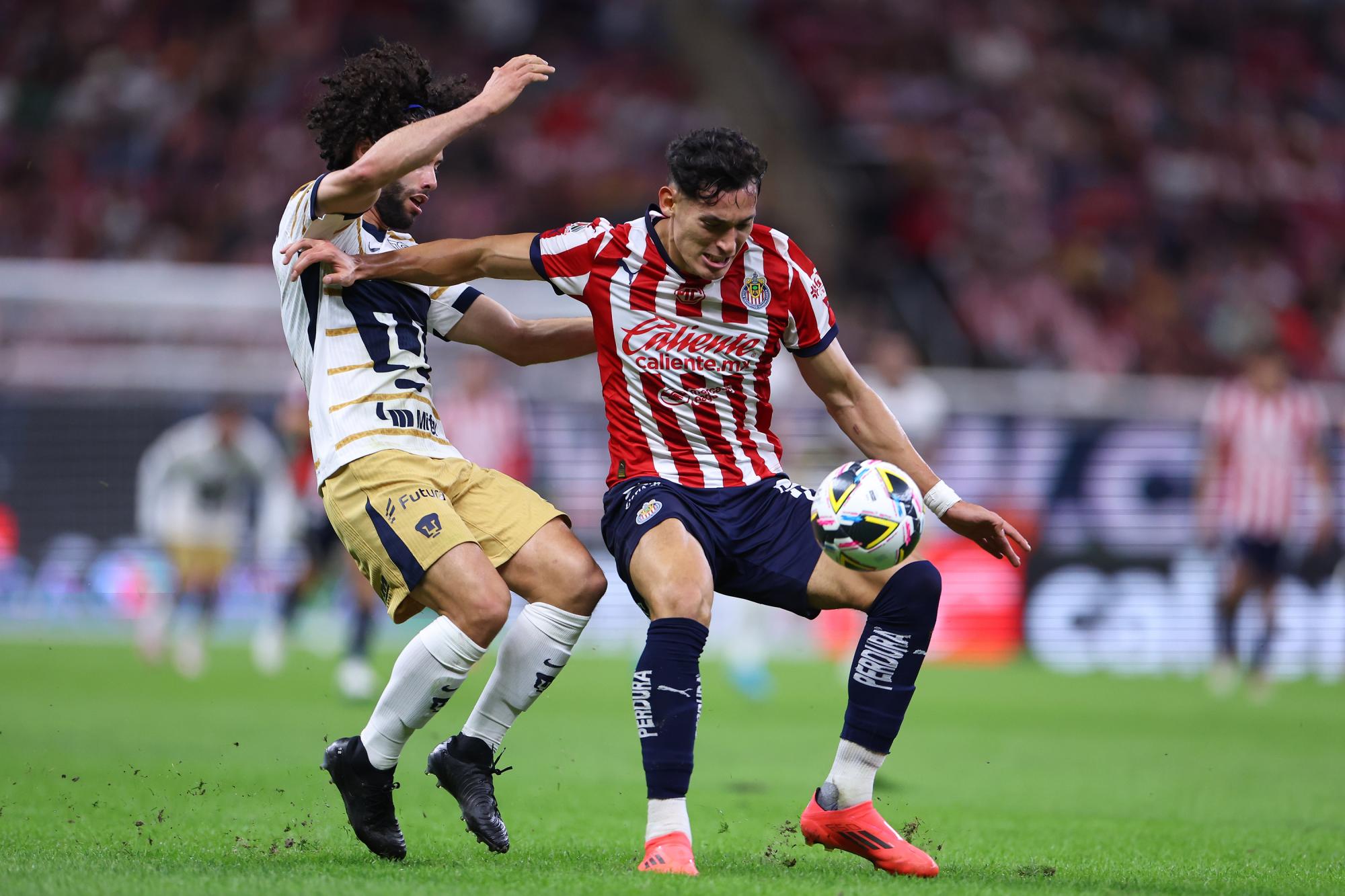 $!Pumas y Chivas se cansan de fallar y no se hacen daño