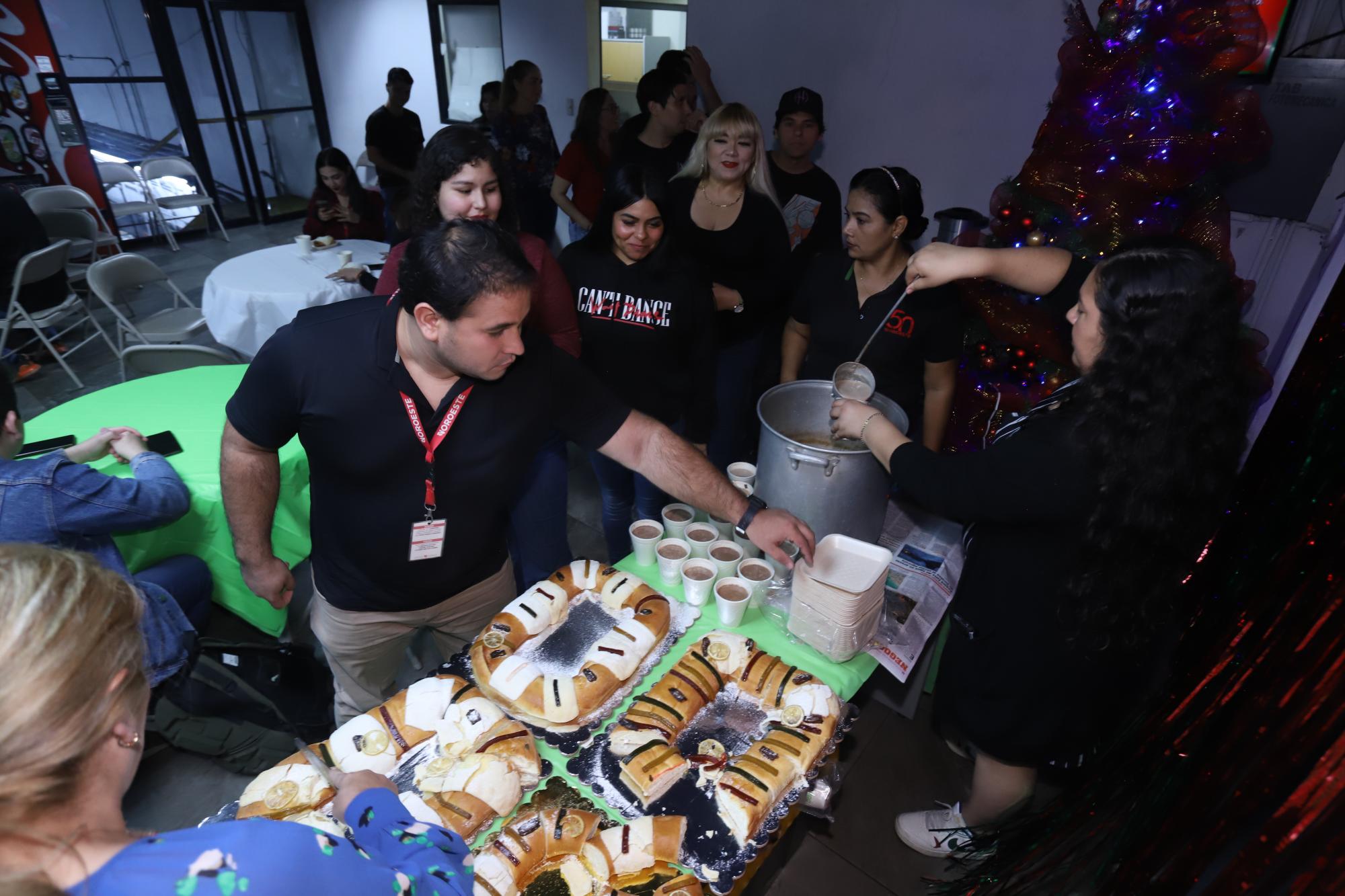 $!Los colaboradores de Noroeste en su convivió.