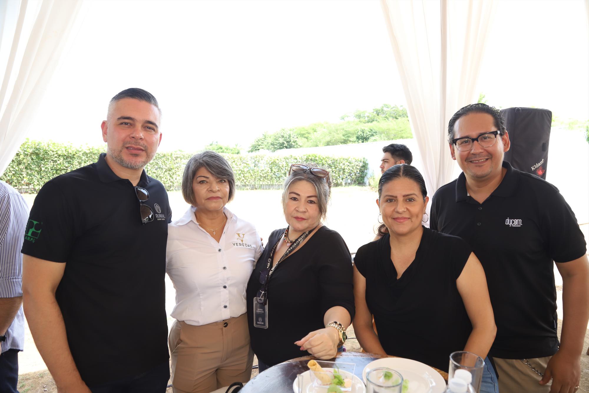 $!Saúl Sandoval, Reyna Hernández, Sahida Espinoza, Narda Maldonado y Jorge Osuna.