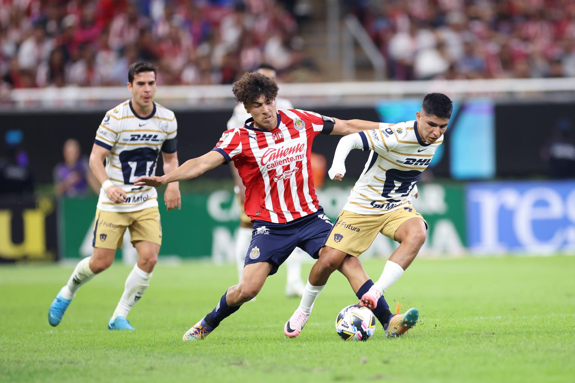 $!Pumas y Chivas se cansan de fallar y no se hacen daño