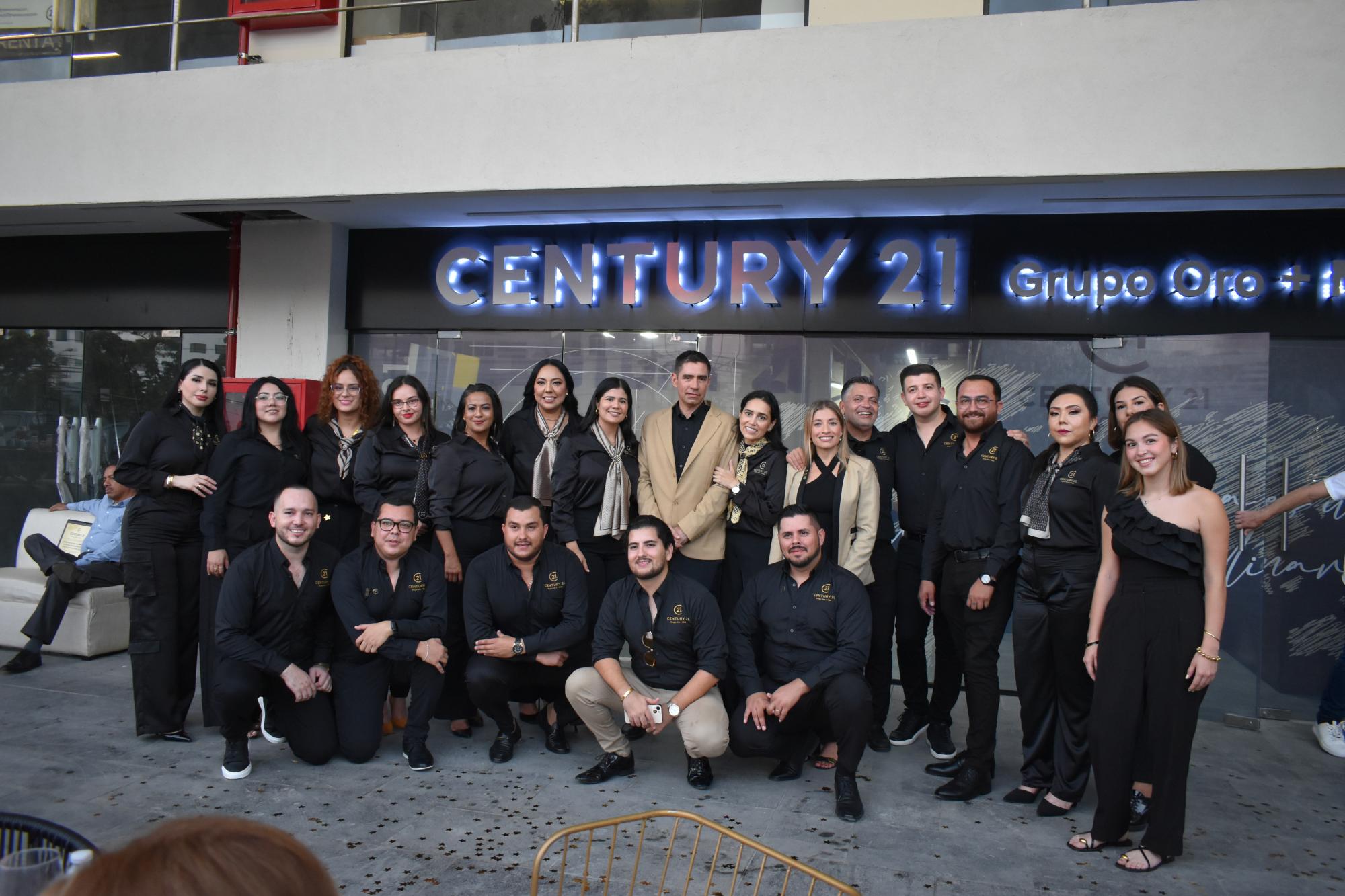 $!El equipo de Century 21 Grupo Oro se declaró listo para atender a sus clientes.