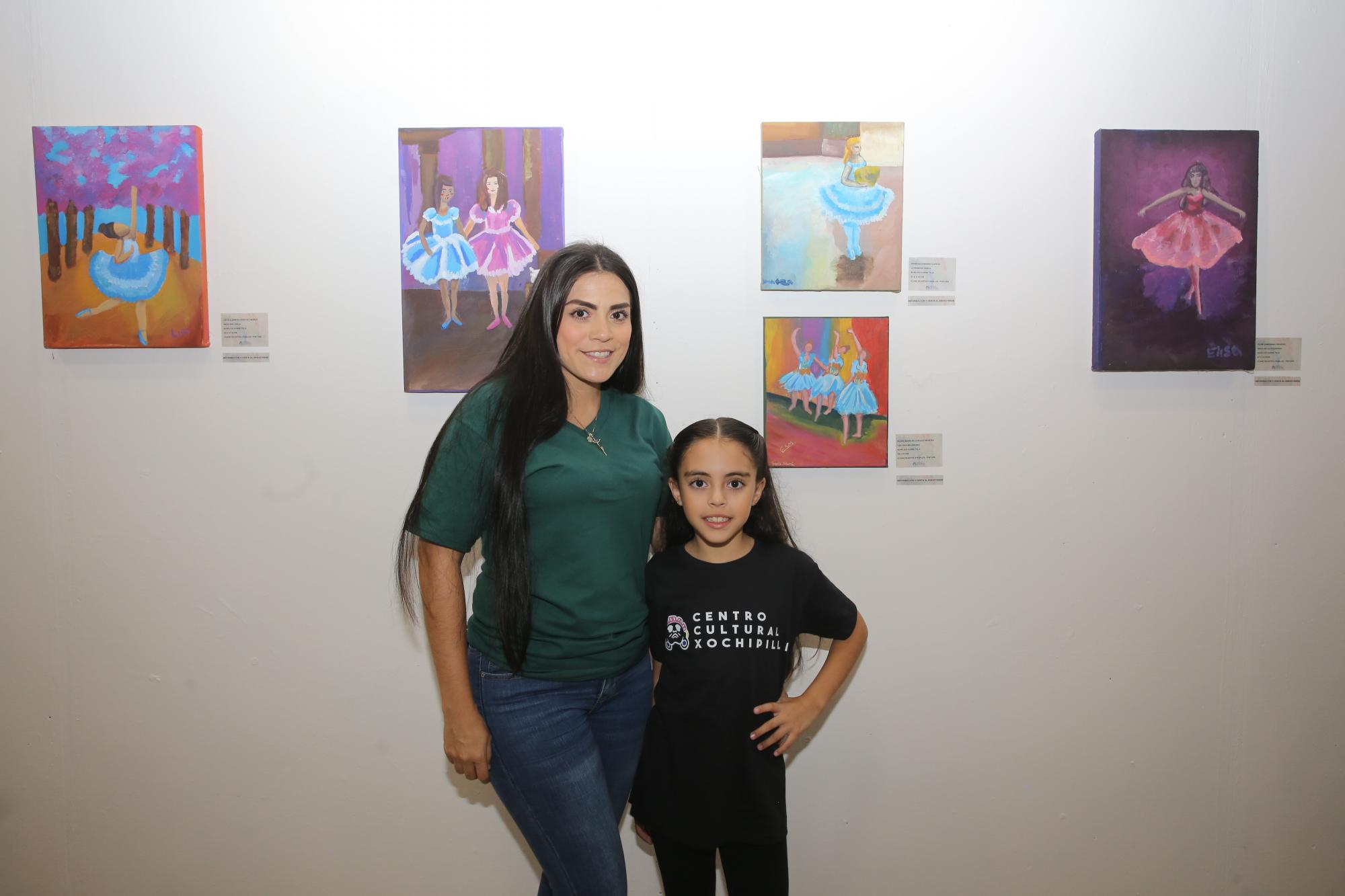 $!Amadita Montes junto a su pequeña hija Sigrid María Bojórquez.