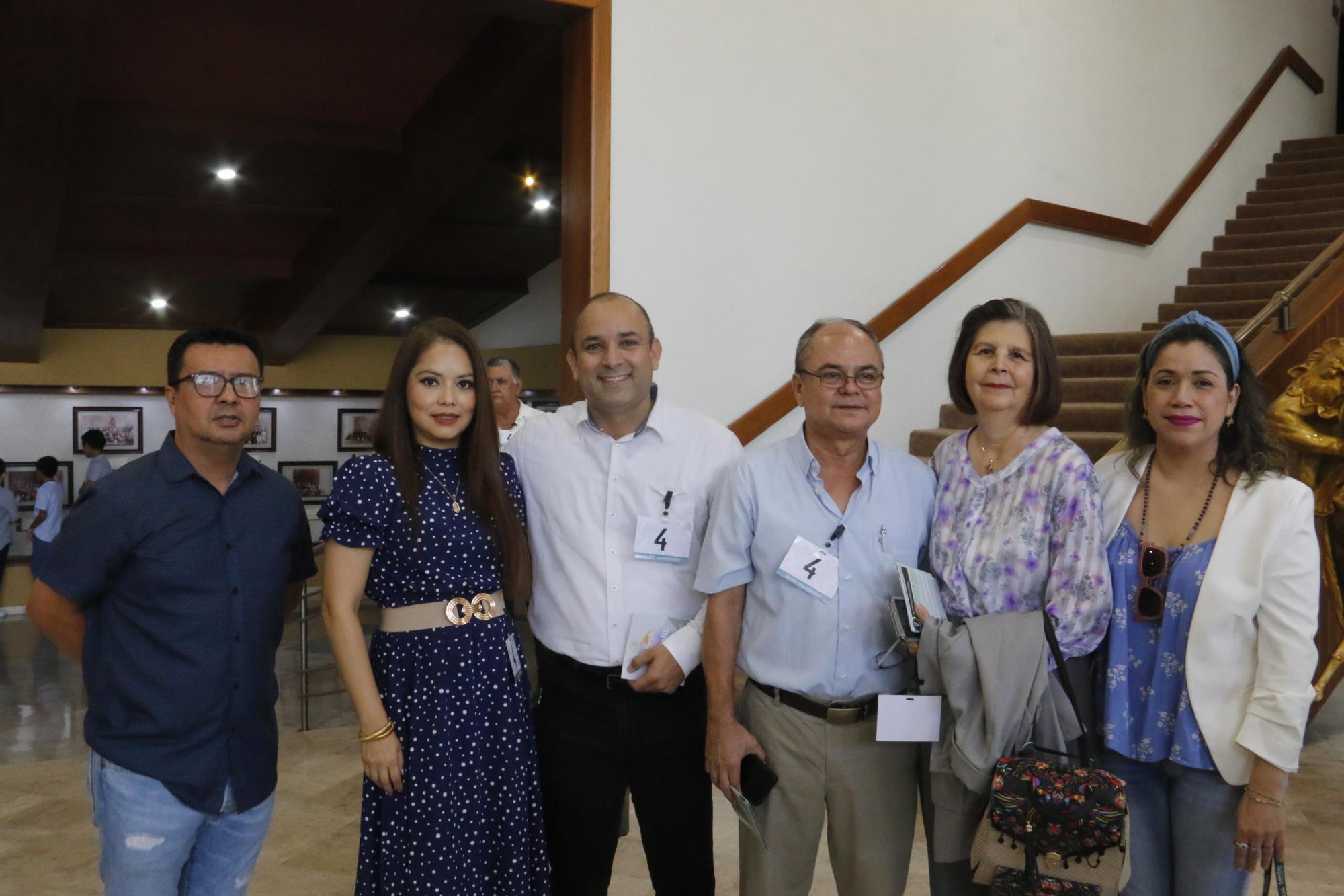 $!Iván Esparza, Zulema Robles de Báez, Carlos Báez, Francisco Ibarra, Rosa Fong y Chantal Martín del Campo.