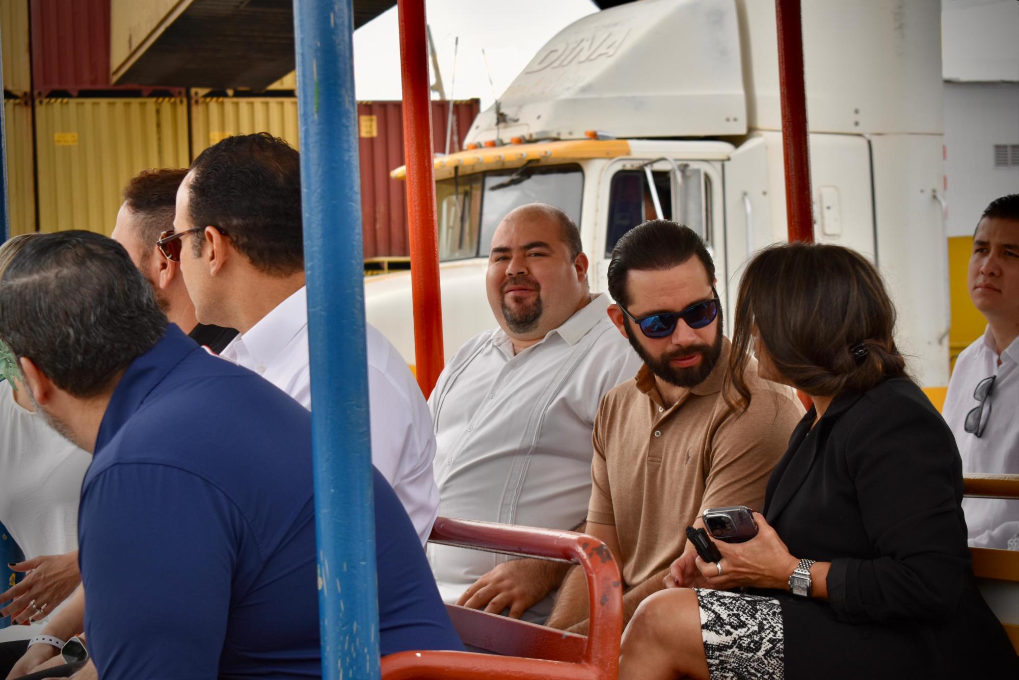 $!Muestran a directivos y ejecutivos navieros la terminal de cruceros turísticos de Mazatlán