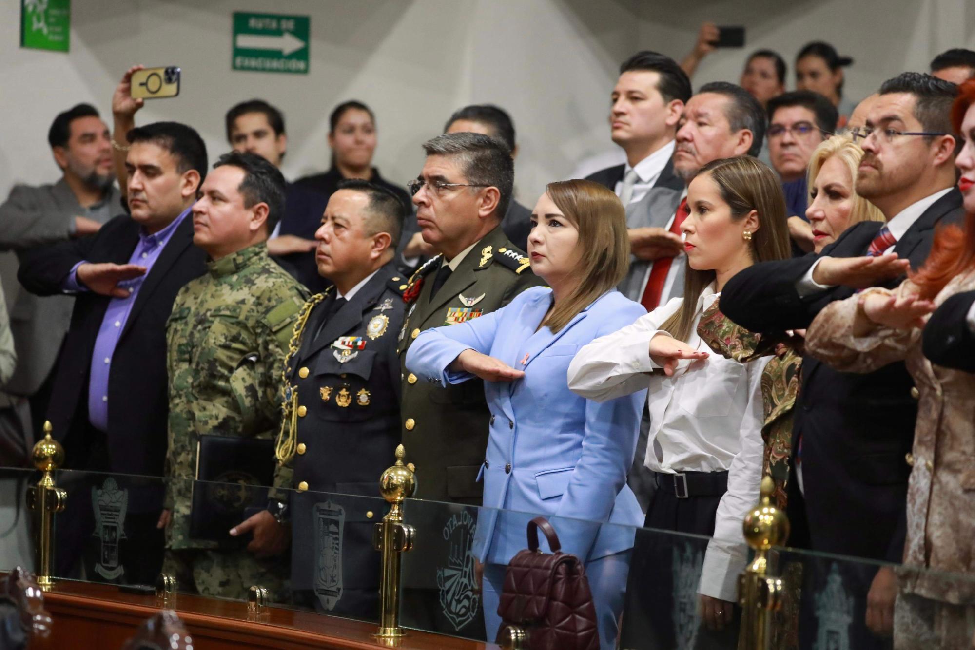 $!Sinaloa da atención social sin precedente a familias; crece desarrollo económico 3.9%: Rocha Moya