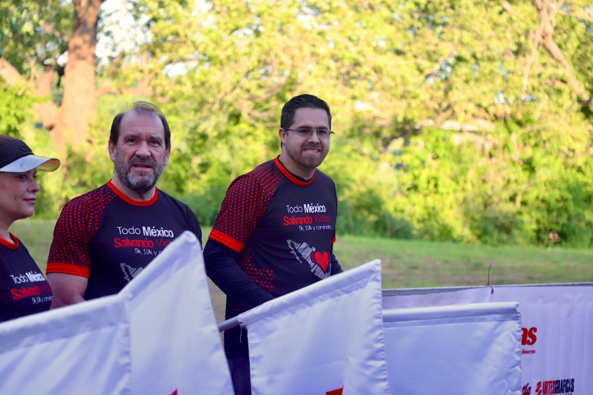 $!Participa Secretario de Salud de Sinaloa en carrera nacional de la Cruz Roja