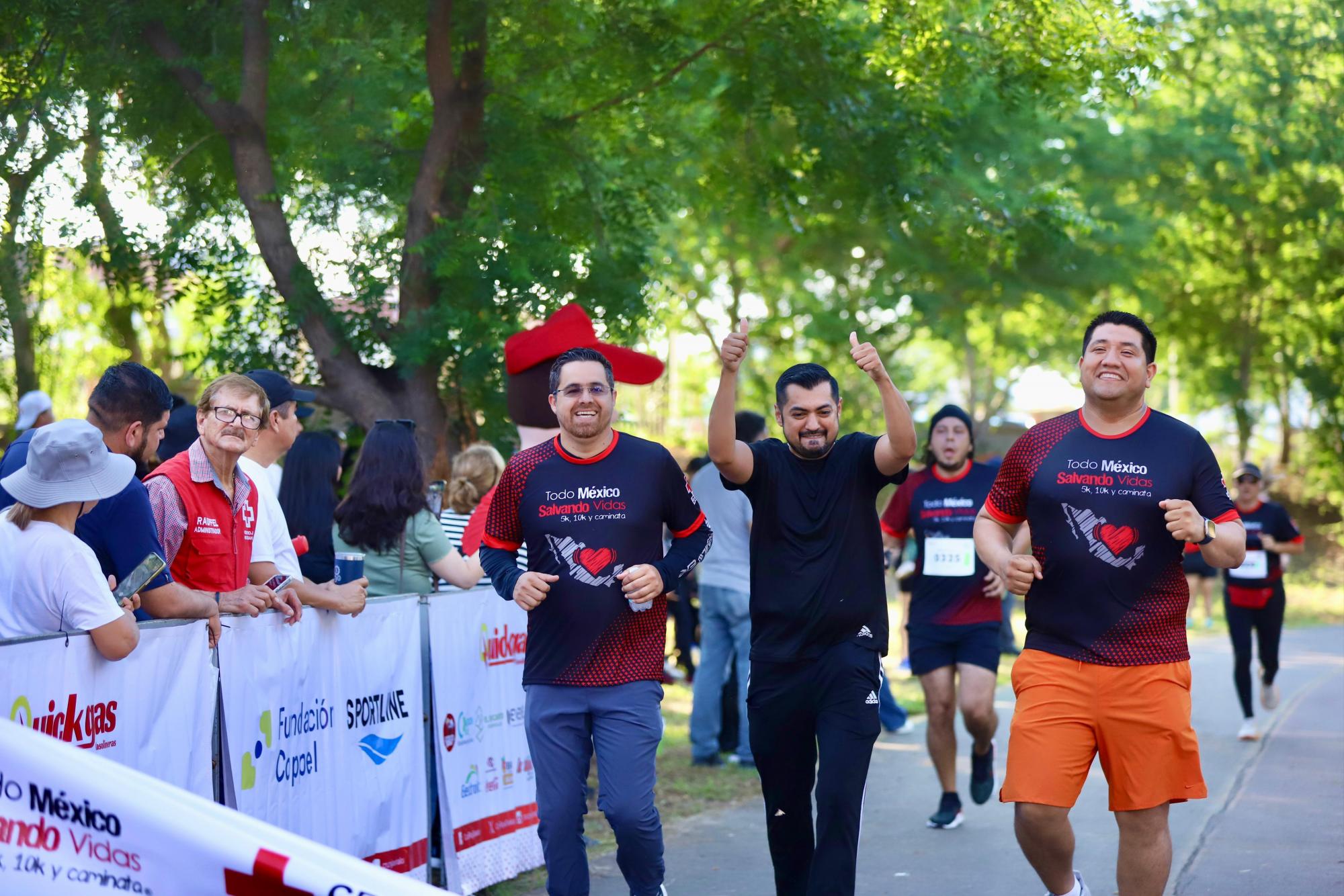 $!Participa Secretario de Salud de Sinaloa en carrera nacional de la Cruz Roja