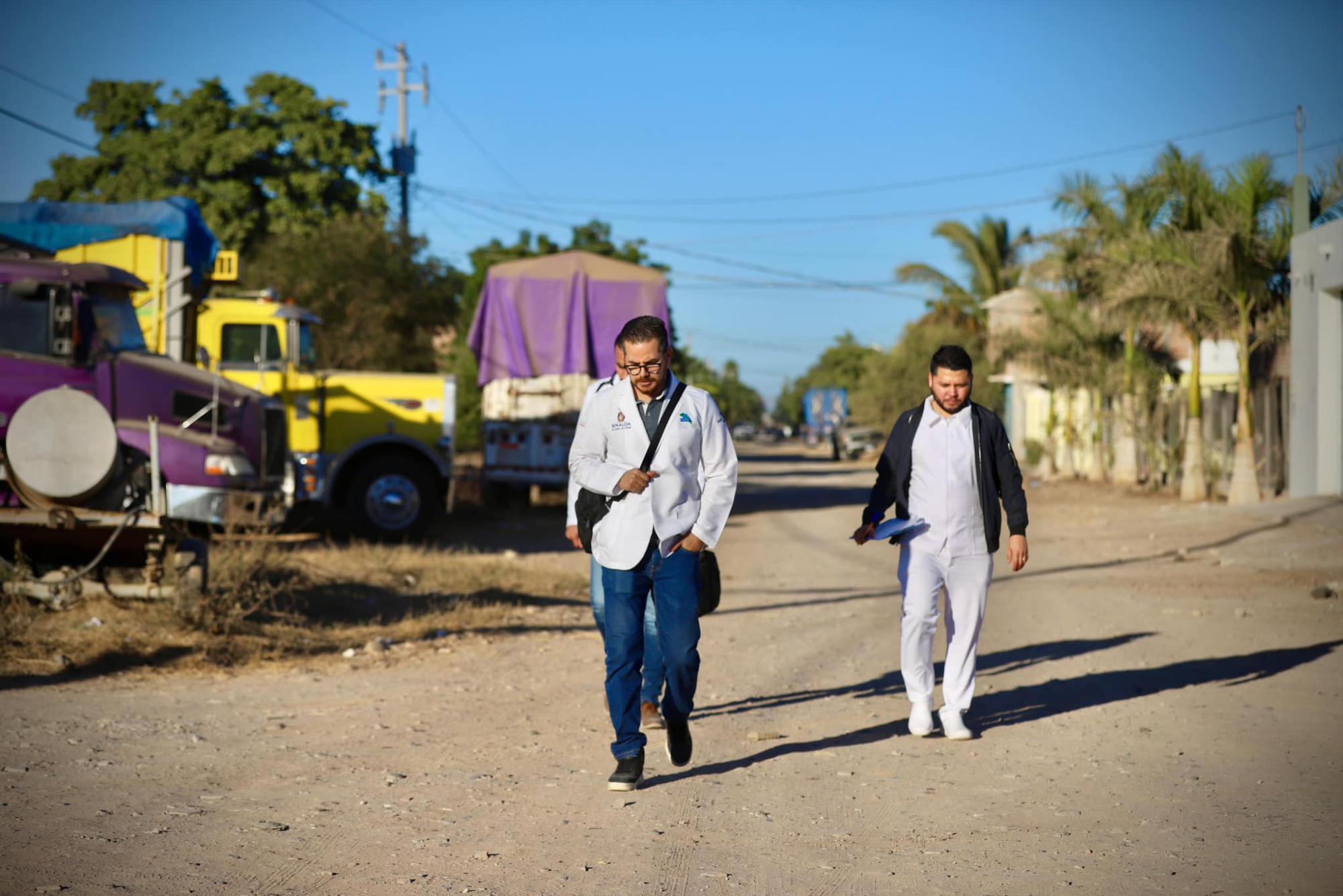 $!Acude Salud Sinaloa a revisar 100 cuarterías de Adolfo Ruiz Cortines y Juan José Ríos