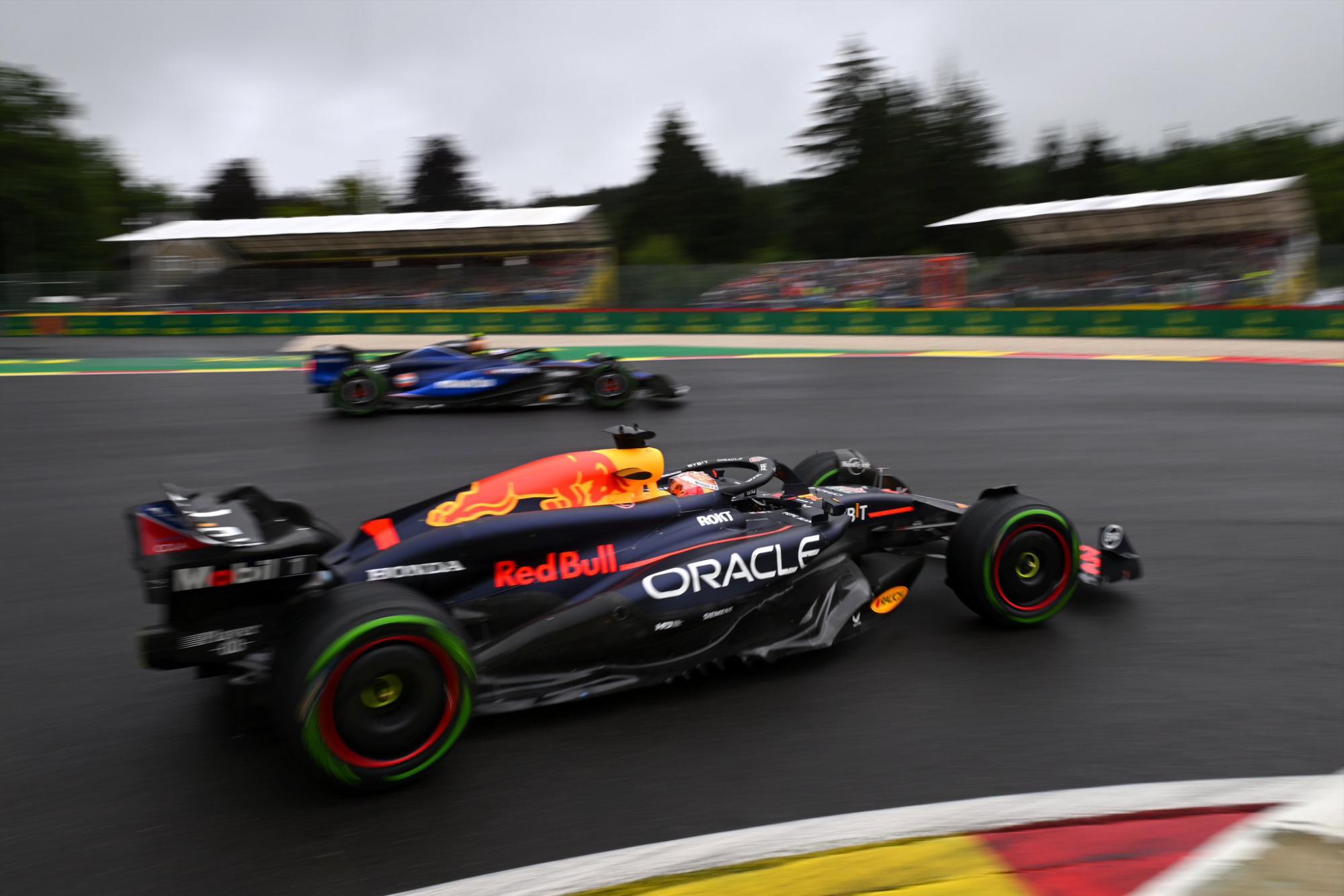 $!¡Resucita Checo! Arrancará segundo en el GP de Bélgica; pole para Leclerc