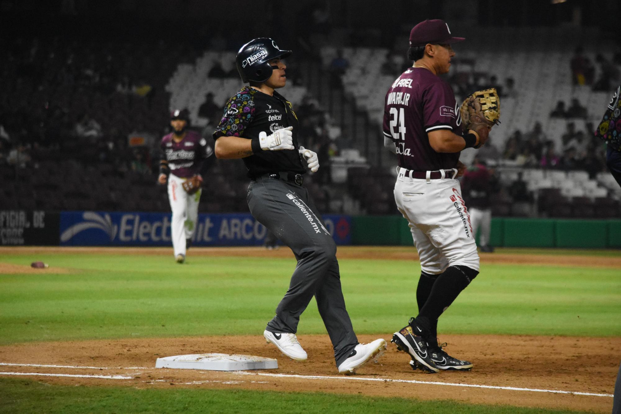 $!Tomateros de Culiacán cierra la primera vuelta con 25 victorias