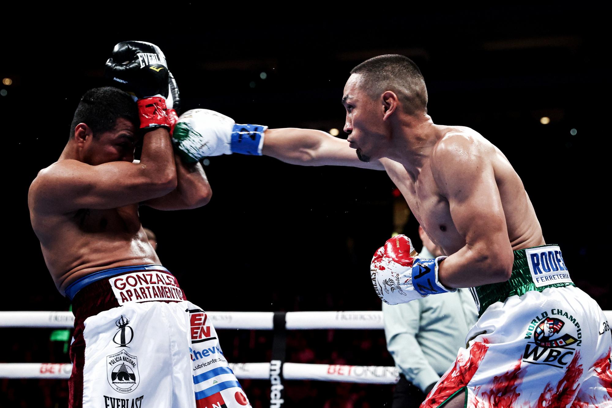 $!‘Gallo’ Estrada vence al Chocolatito en el cierre de la trilogía