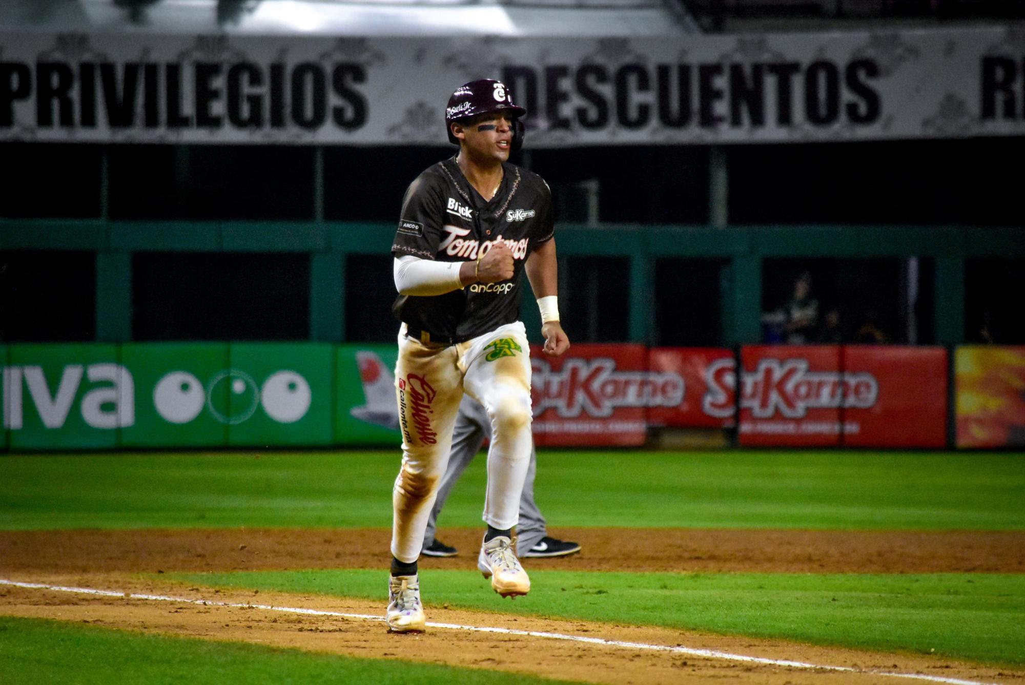 $!Gran salida de Víctor Castañeda guía a Tomateros de Culiacán