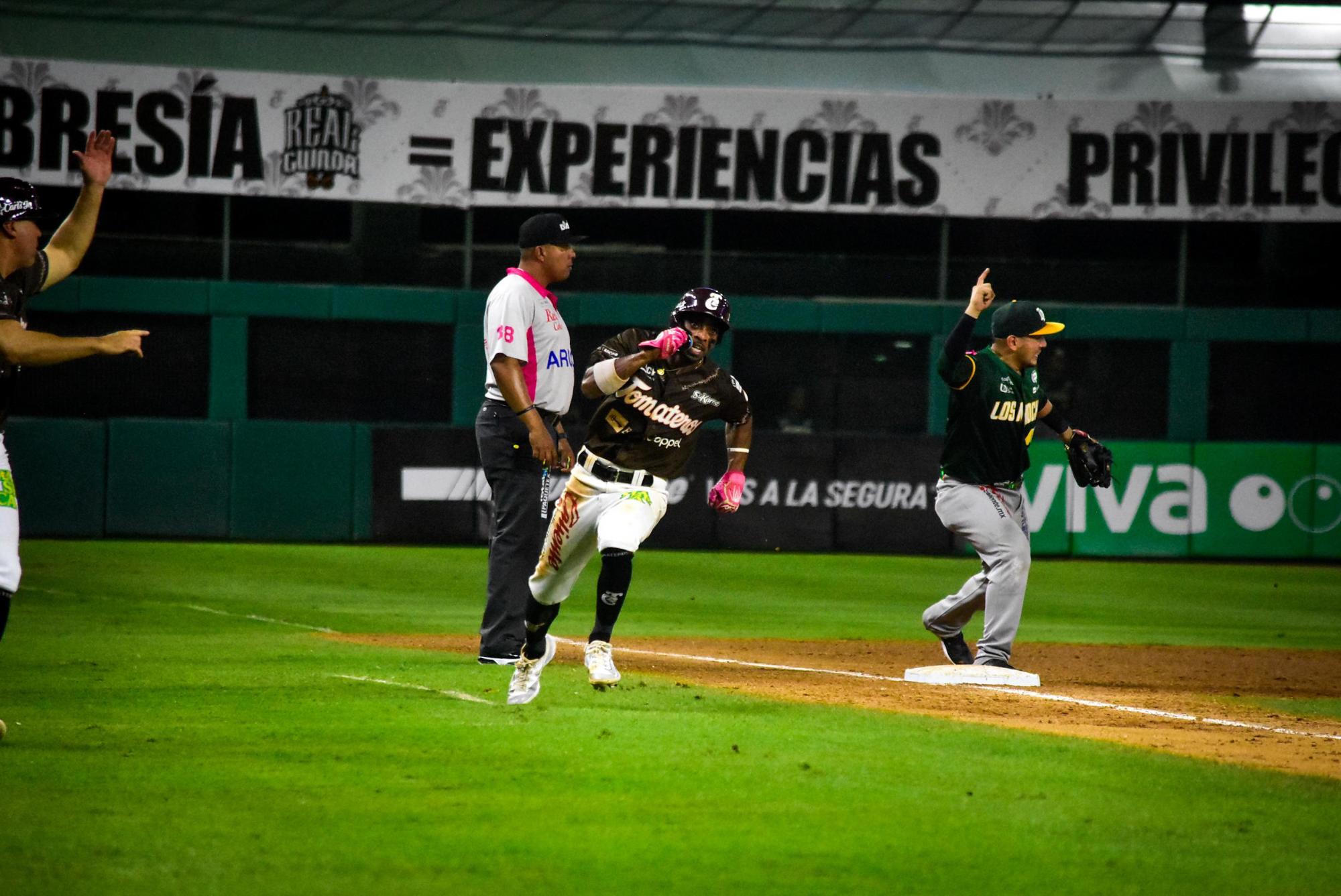 $!Gran salida de Víctor Castañeda guía a Tomateros de Culiacán