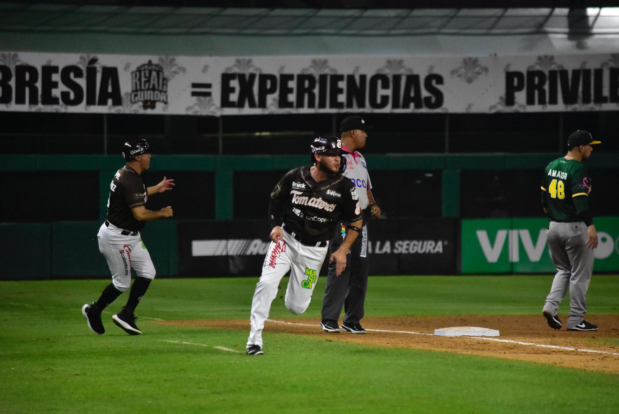 $!Gran salida de Víctor Castañeda guía a Tomateros de Culiacán