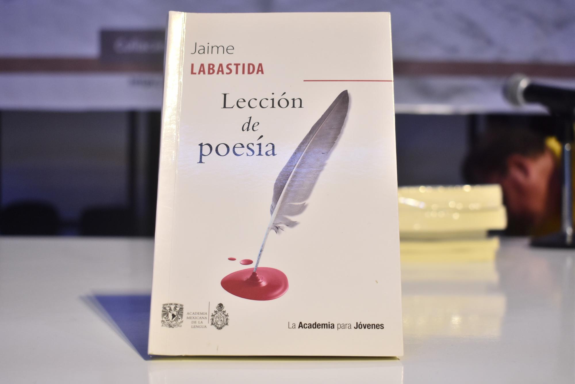 $!El escritor comparte algunos extractos de su libro Lección de Poesía.