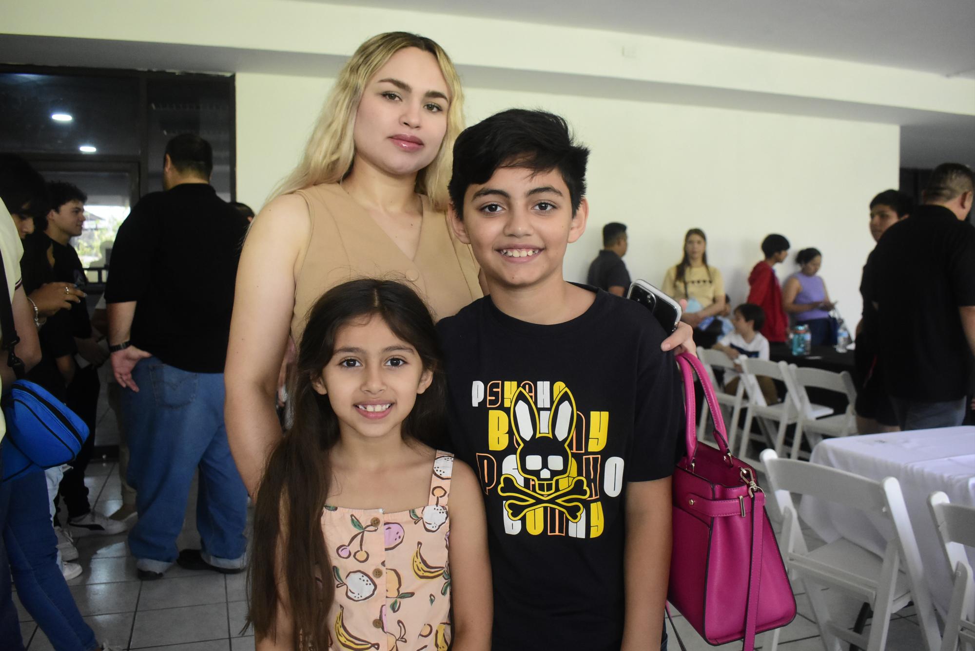 $!Ariana Sánchez, Daleyza López y Ángel López.