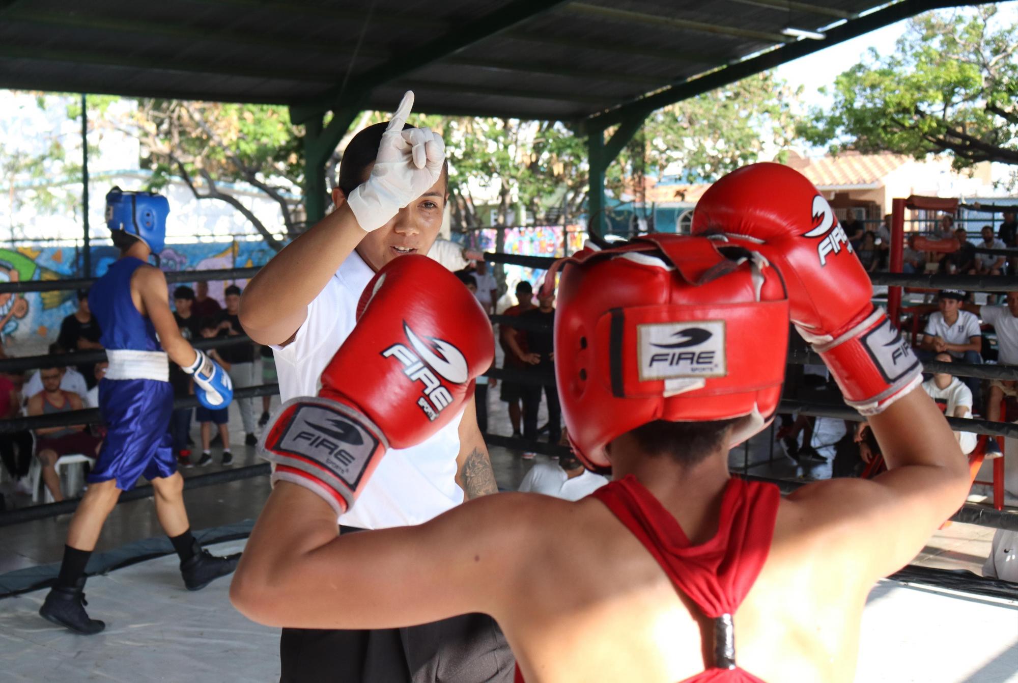 $!Cierra el Torneo de Boxeo ‘Zurdo’ Ramírez con poder mazatleco, en el Info Playas