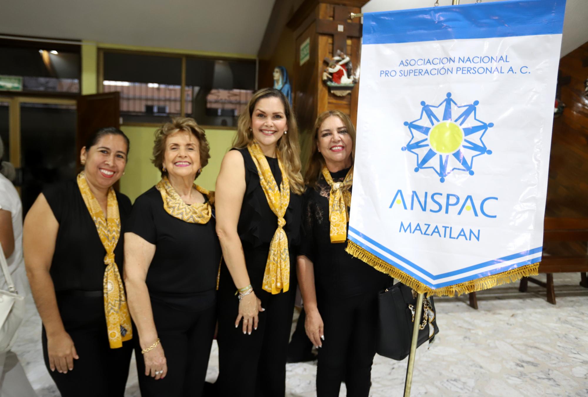 $!Mariana Gamboa, Magdalena de Ramírez, Imelda Morales de Chicuate y Mely Sánchez.