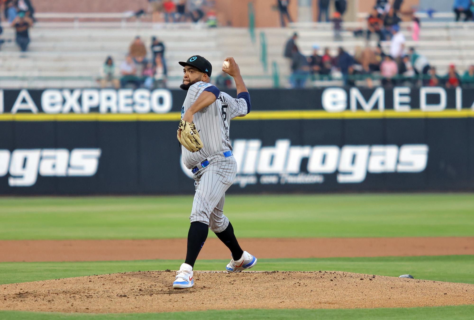 $!Obregón pega primero en playoffs ante Naranjeros