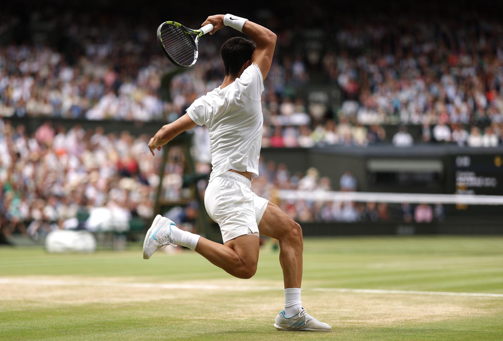 $!Alcaraz fulmina a Djokovic y se corona con su segundo título en Wimbledon