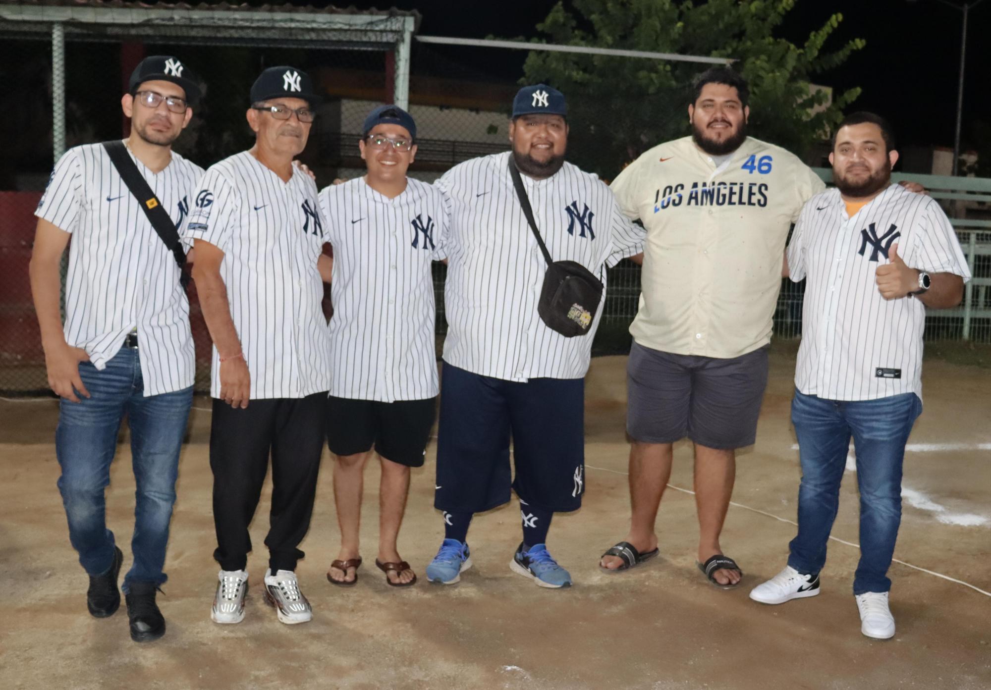 $!Reconocen a los mejores peloteros de la Liga Imdem de Softbol