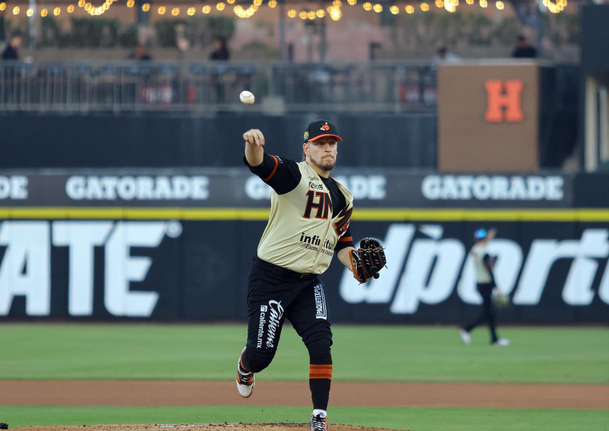 $!Naranjeros se llevan la serie completa ante Mexicali