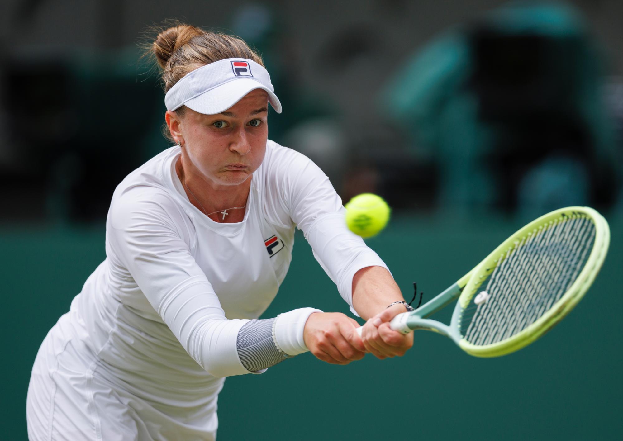 $!Krejcikova vence a Paolini en tres sets y se corona campeona de Wimbledon