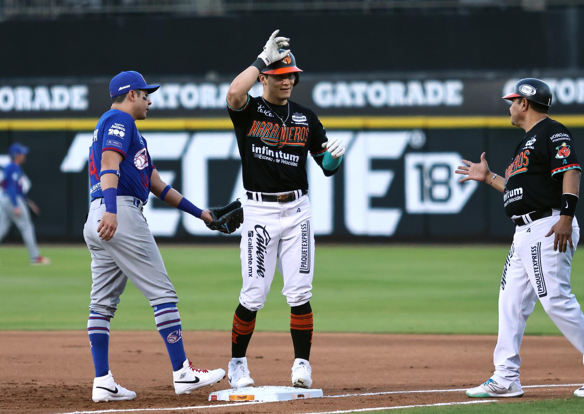 $!Comandado por el poder de Altherr, Naranjeros se queda con la serie