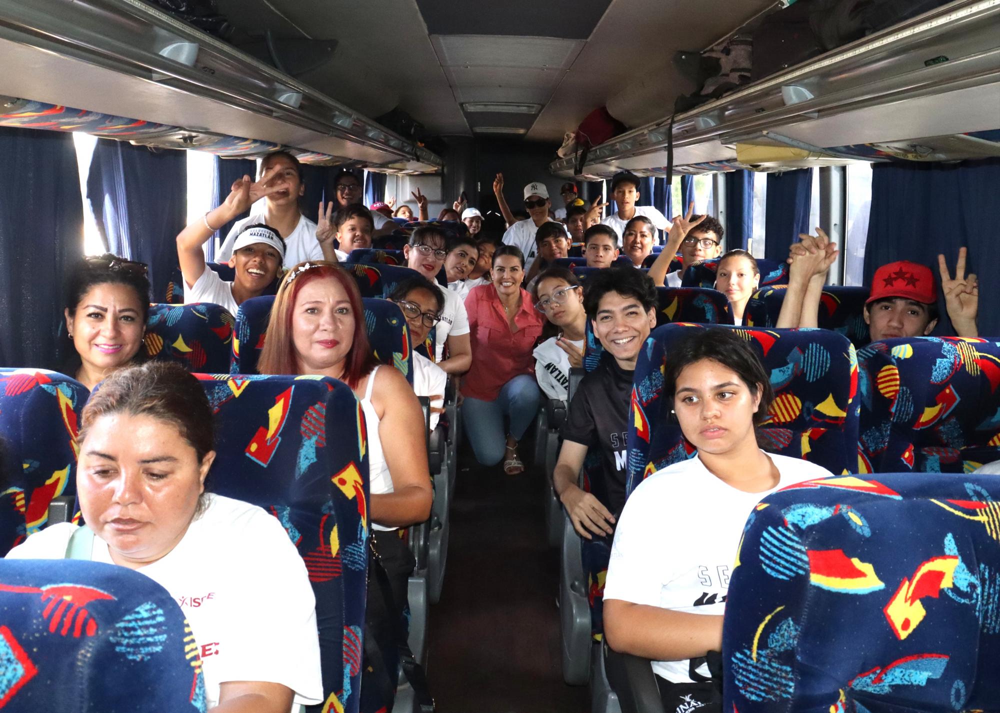 $!¡Mucho éxito! Inicia Selección Mazatlán su viaje al estatal de los Paranacionales Conade